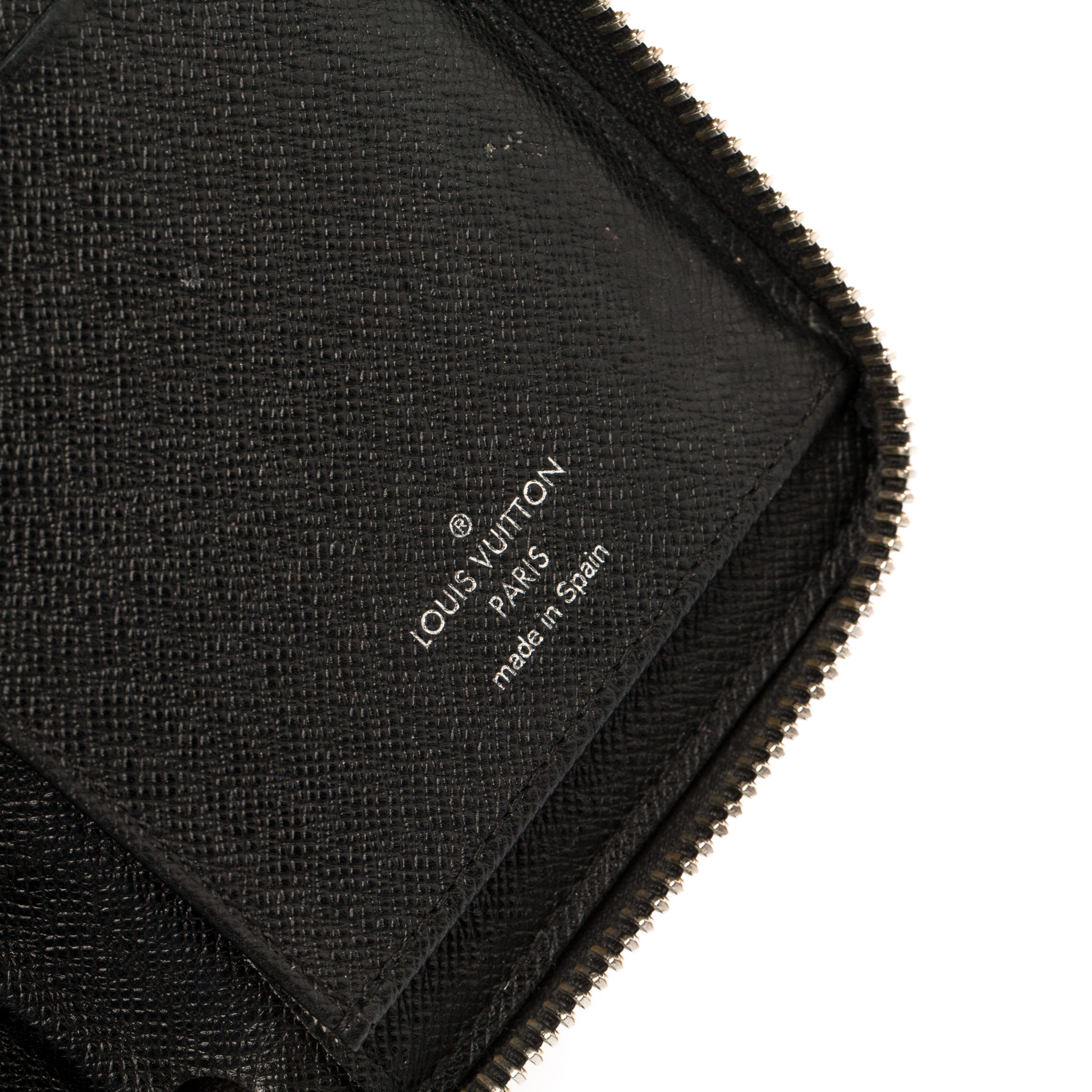 Louis Vuitton Damier Graphite Zippy Wallet QJA0FK3KEB026
