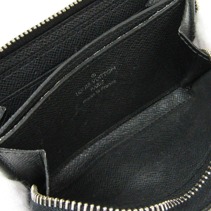 

Louis Vuitton Noir Taiga Leather Vertical Zippy Coin Purse, Black