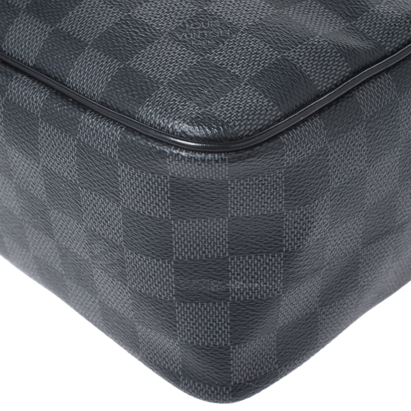 Louis Vuitton Mens Toiletry Bag Damier Graphite GM – Luxe Collective