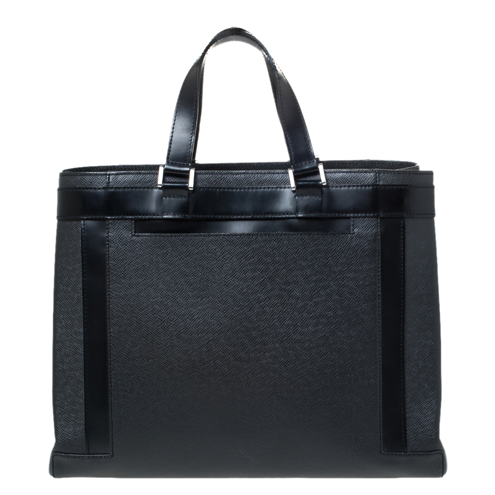 Pre Owned حقيبة لوي فيتون Kasbek  جلد تاغيا سوداء PM