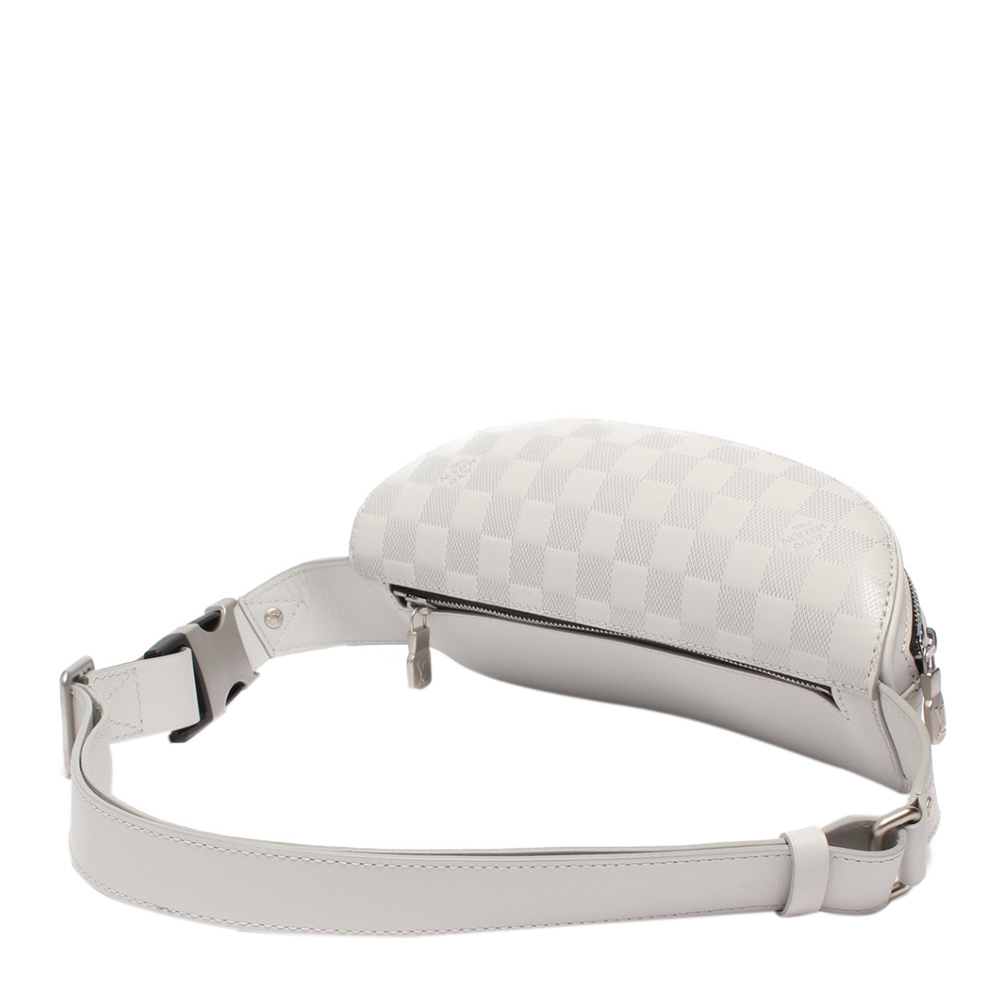 

Louis Vuitton Damier Infini Canvas Capmus Bumbag N40326, White