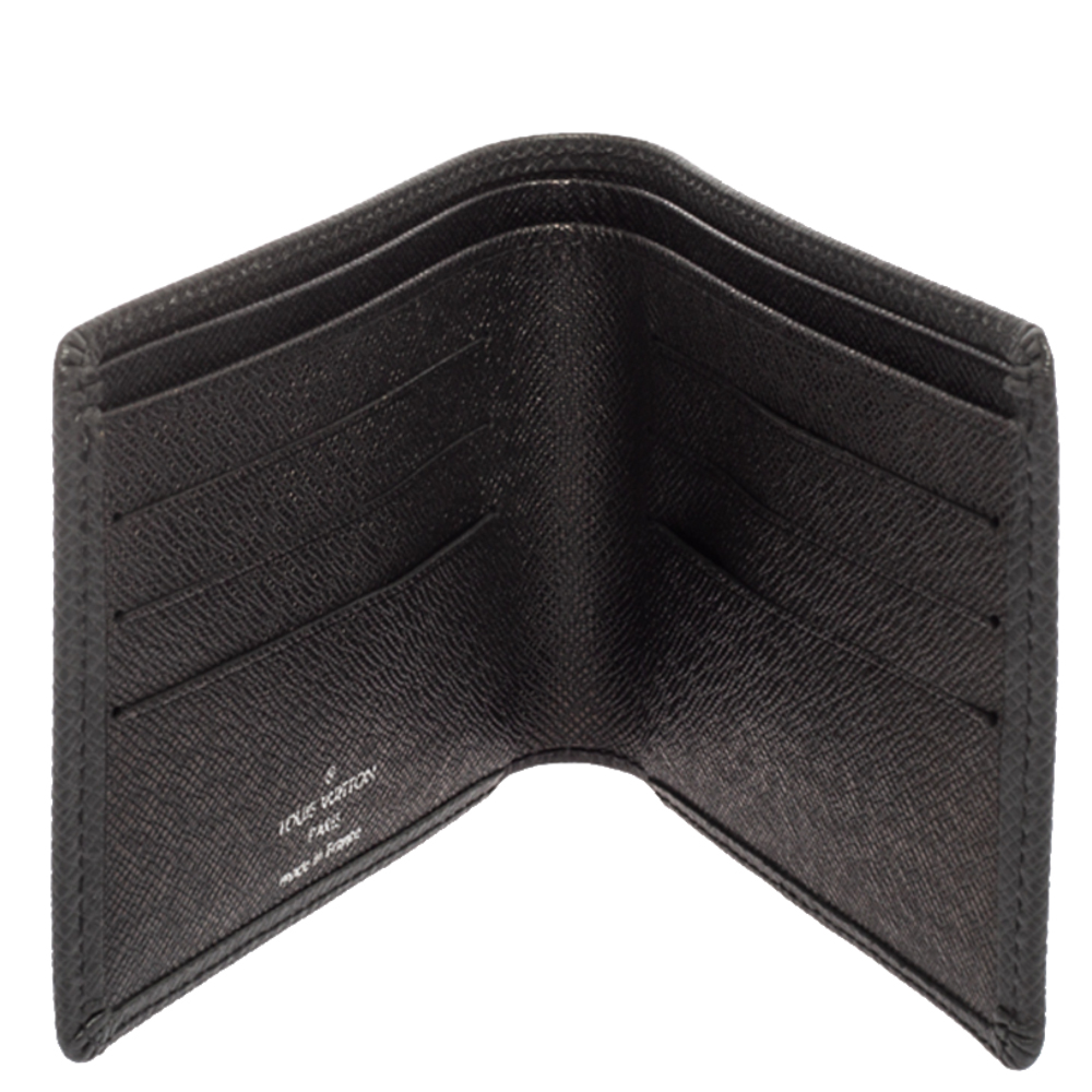 

Louis Vuitton Black Taiga Leather Bifold Compact Wallet