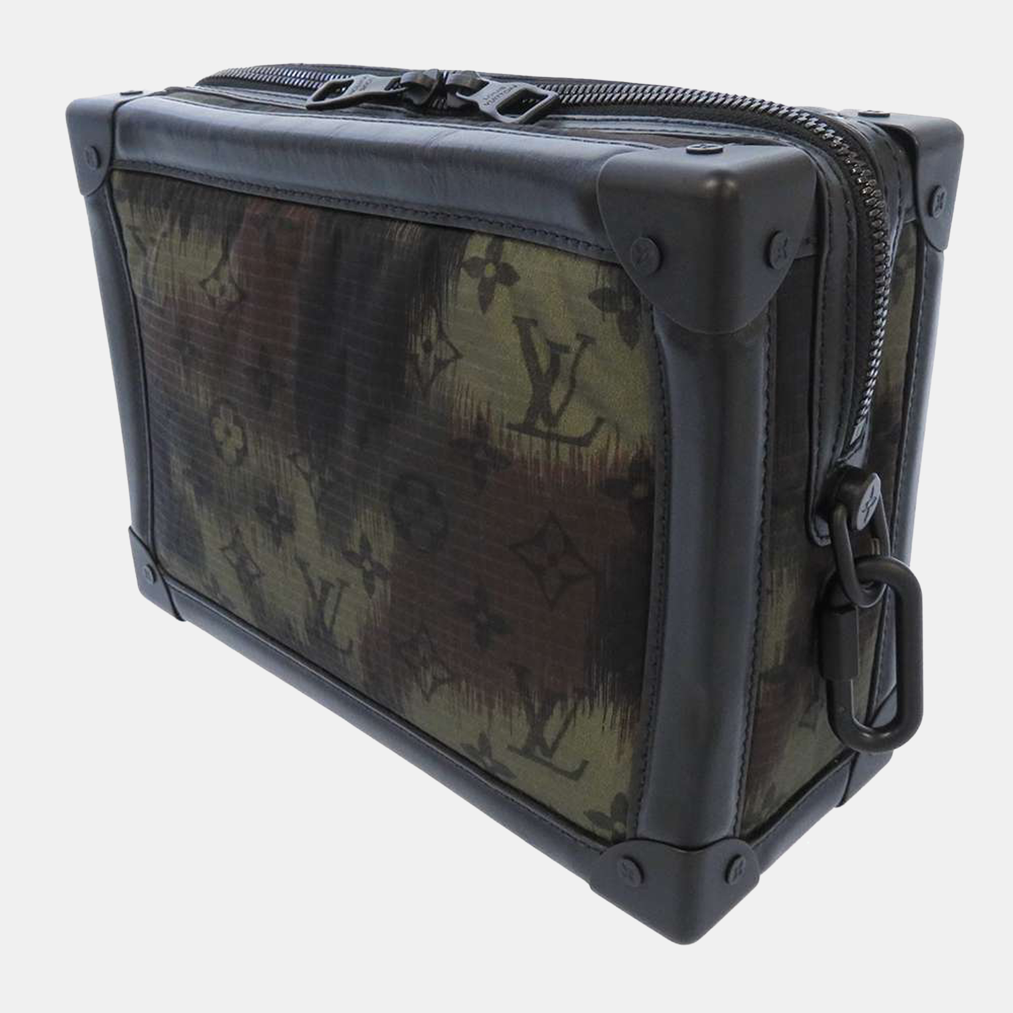 

Louis Vuitton Green Monogram Camouflage Soft Trunk Bag