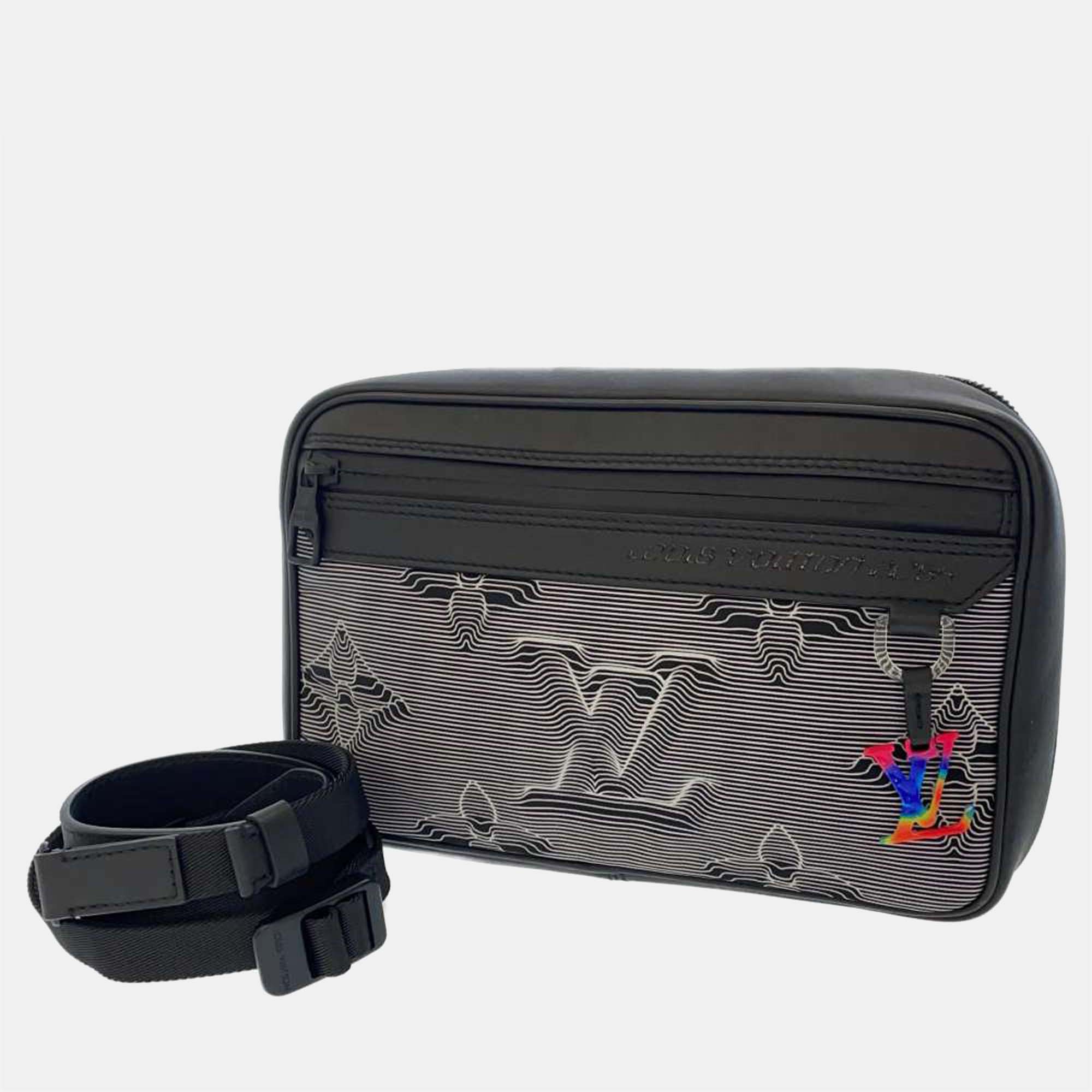 Pre-owned Louis Vuitton Black Nylon Leather Lv Initial Expandable Messenger  Bag