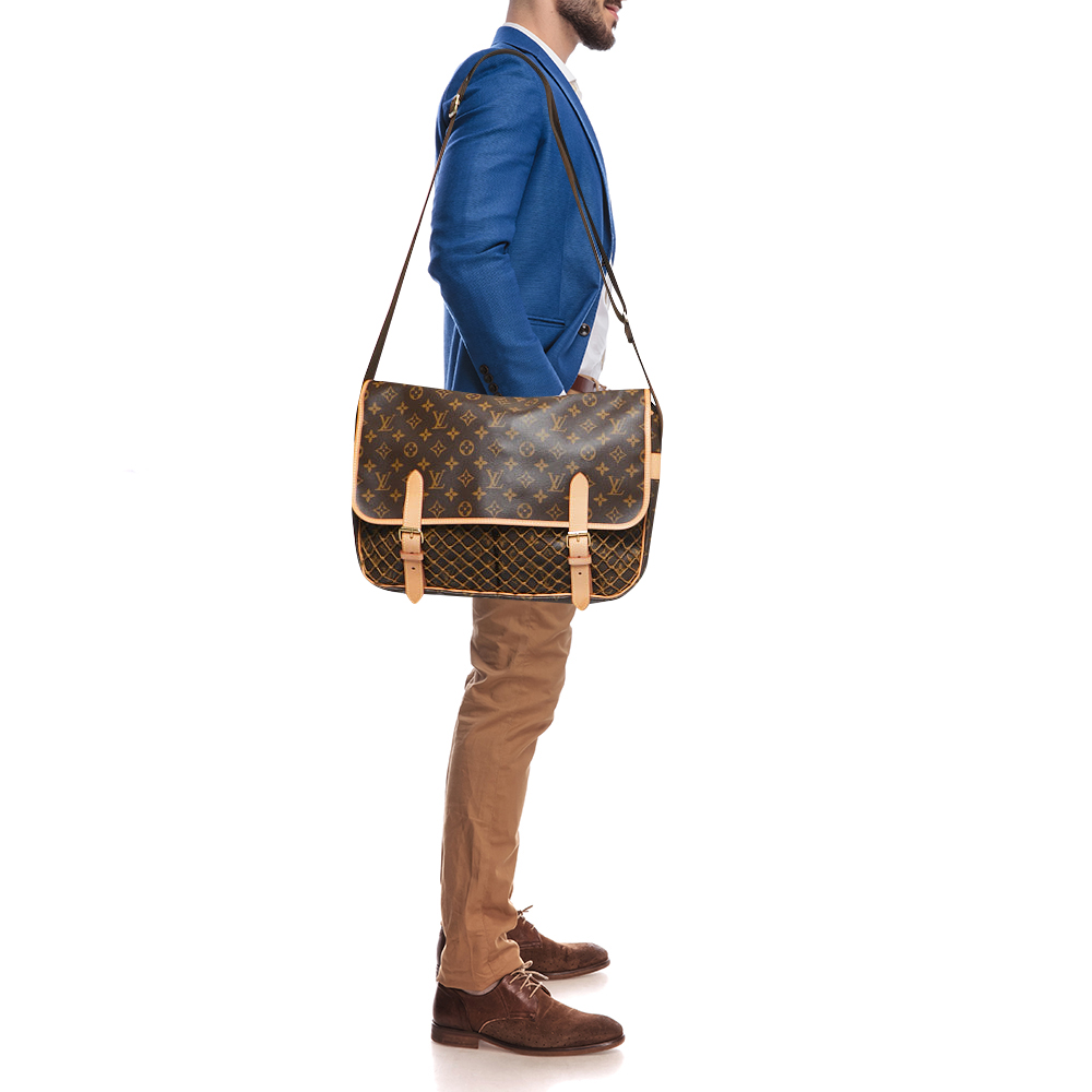 

Louis Vuitton Monogram Canvas Congo GM Messenger Bag, Brown