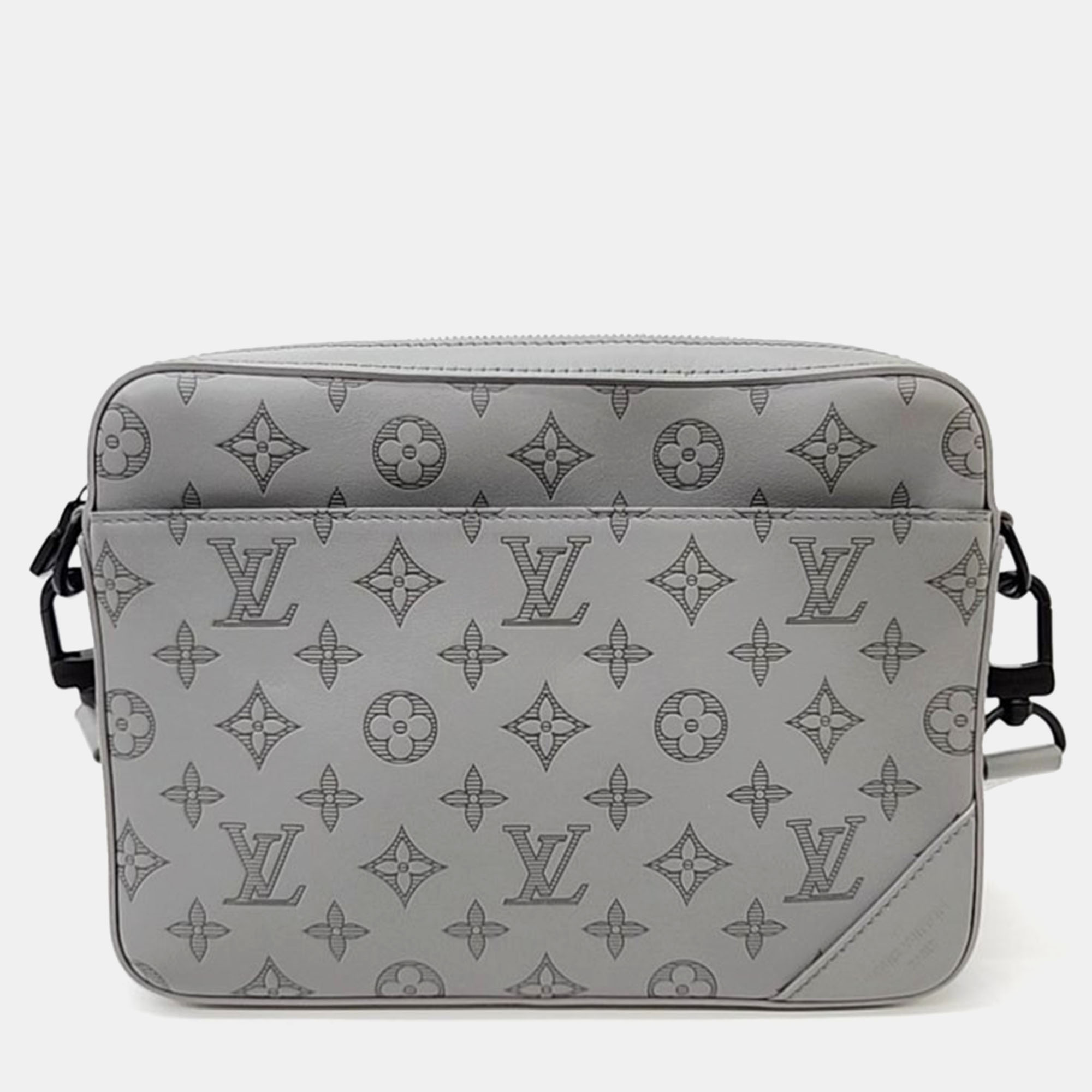 

Louis Vuitton Grey Leather Shadow Duo Messenger Crossbody Bag