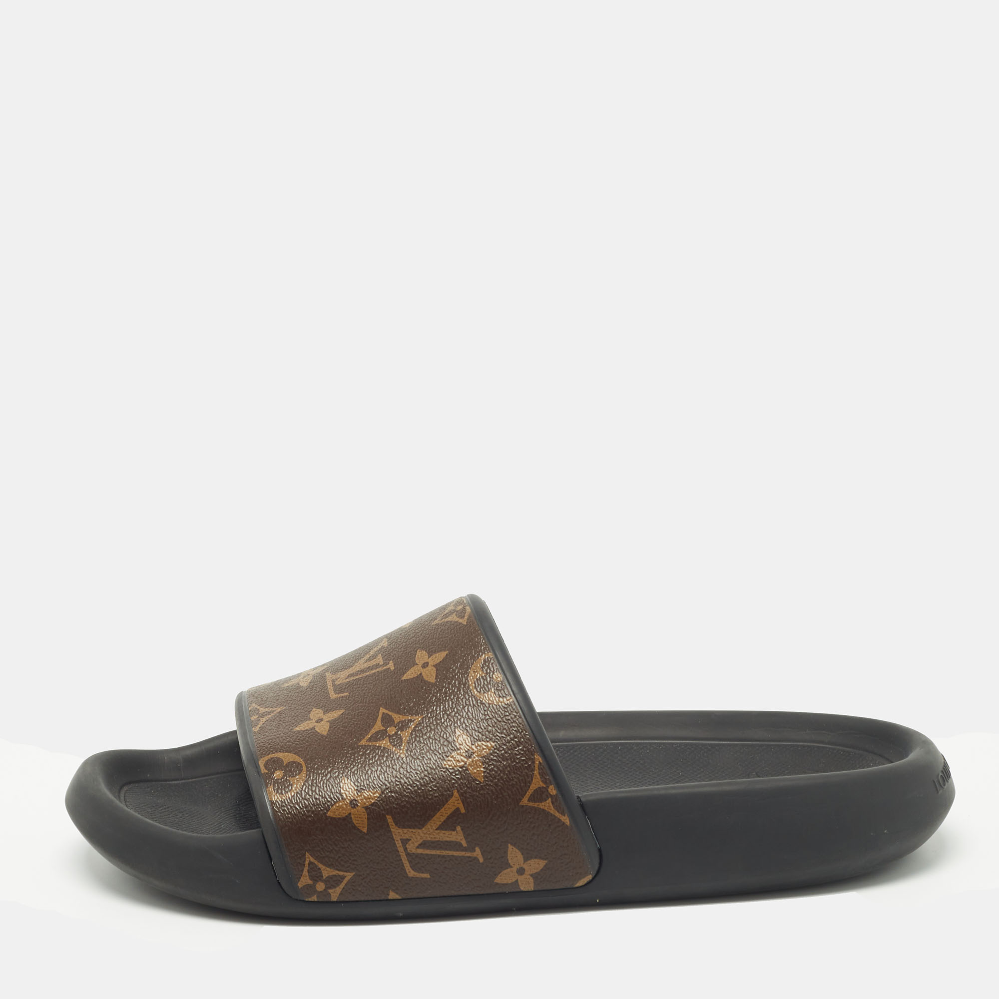 

Louis Vuitton Brown Monogram Coated Canvas Waterfront Flat Slides Size 42