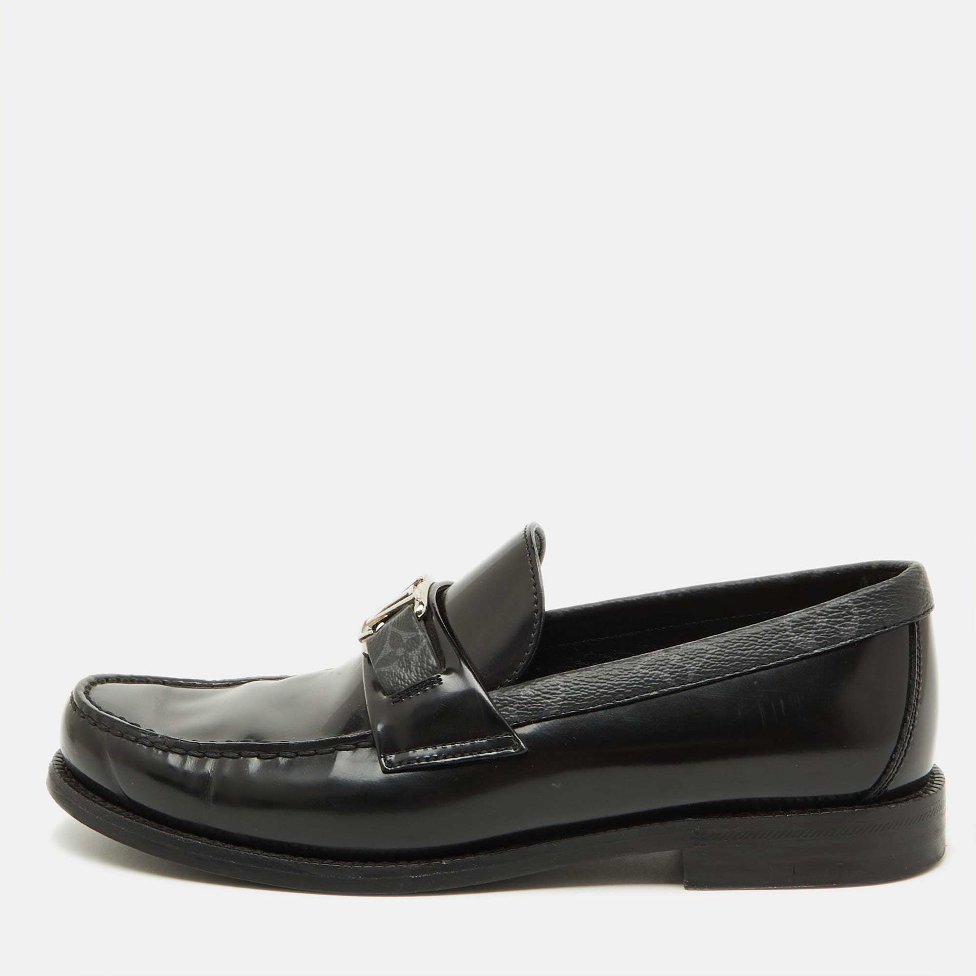 

Louis Vuitton Black Leather and Monogram Canvas Major Loafers Size 39