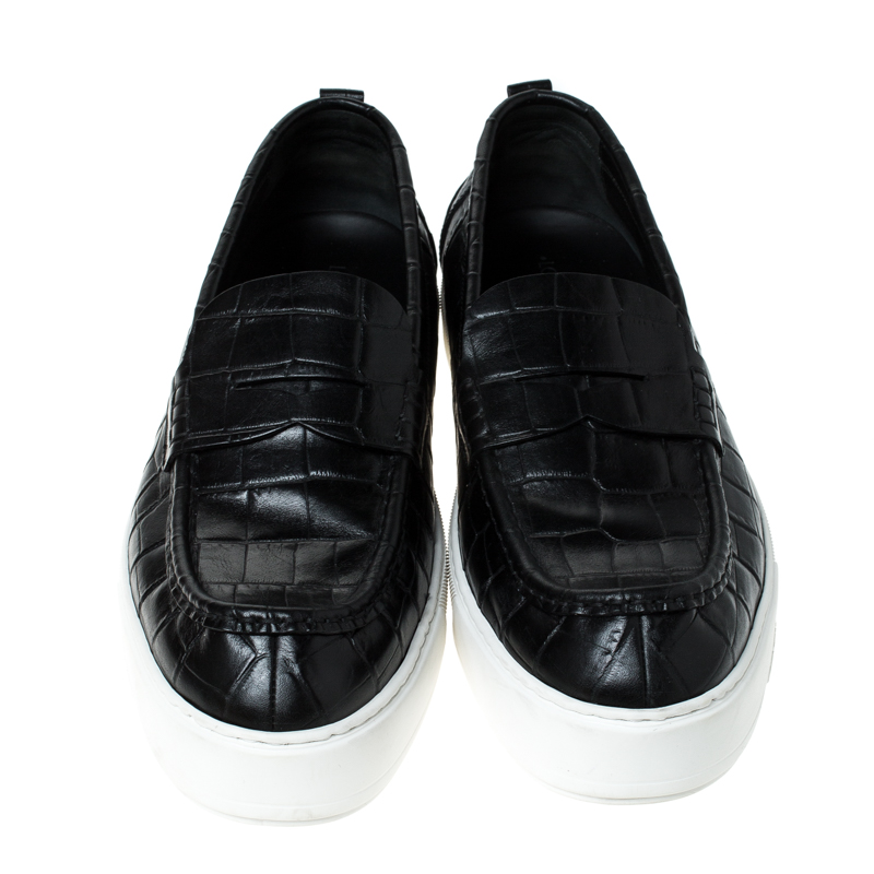 Louis Vuitton Black Croc Embossed Low Top Trainer 6lz1113 Sneakers For Sale  at 1stDibs