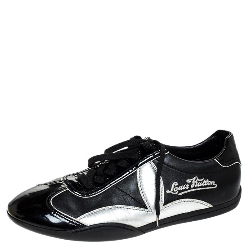

Louis Vuitton Black/Silver Patent Leather And Leather Low Top Lace Up Sneakers Size
