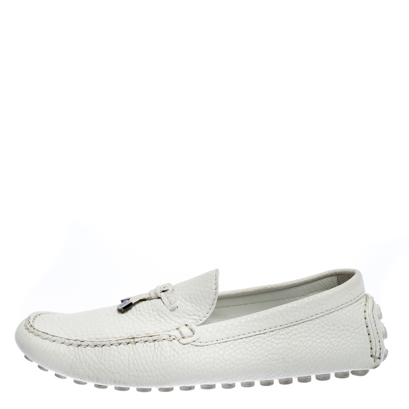 

Louis Vuitton White Leather Logo Bow Loafers Size