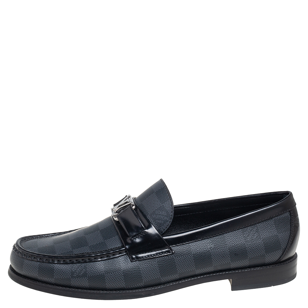 

Louis Vuitton Black Leather Damier Embossed Santiago Loafers Size