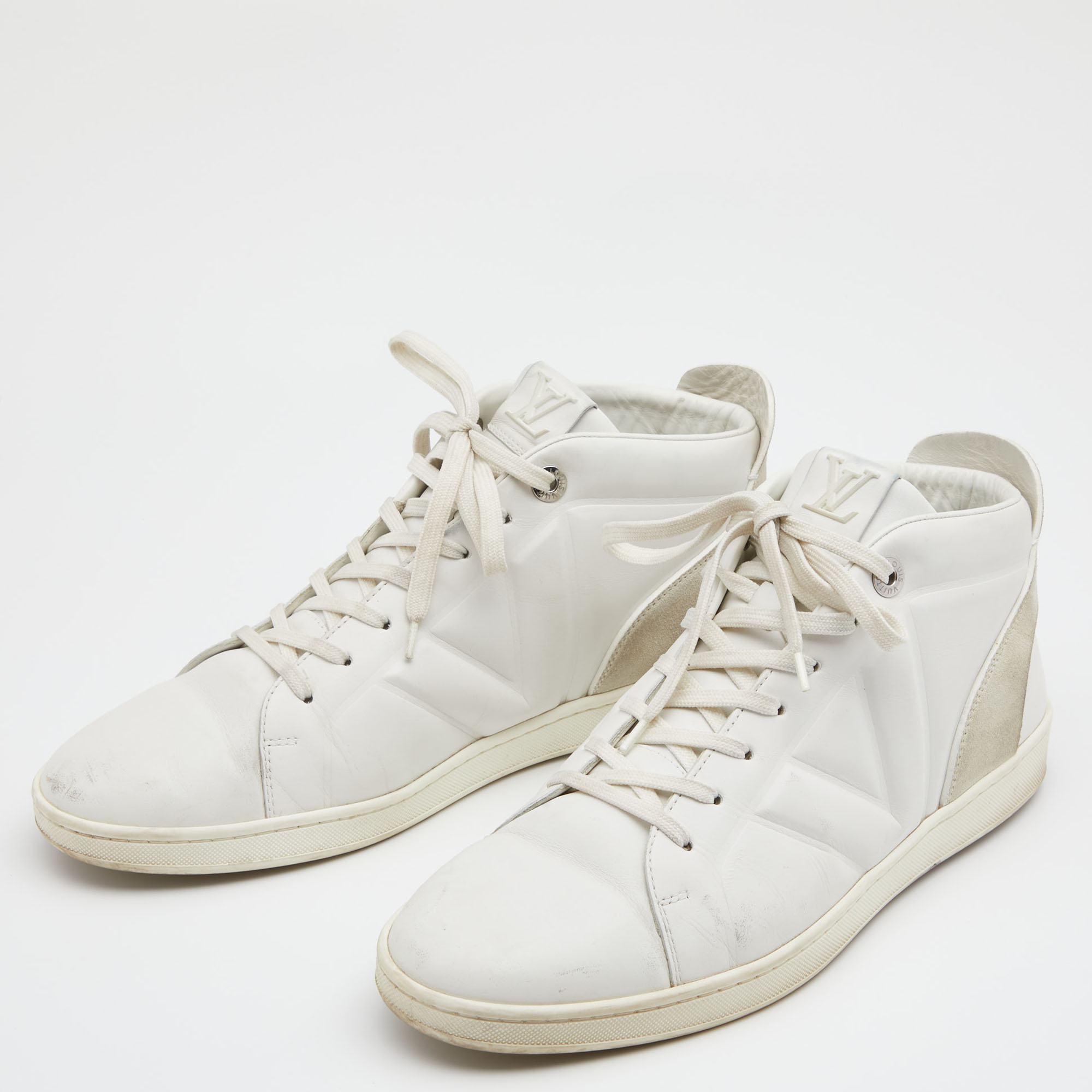 

Louis Vuitton White Leather Fuselage High Top Sneakers Size