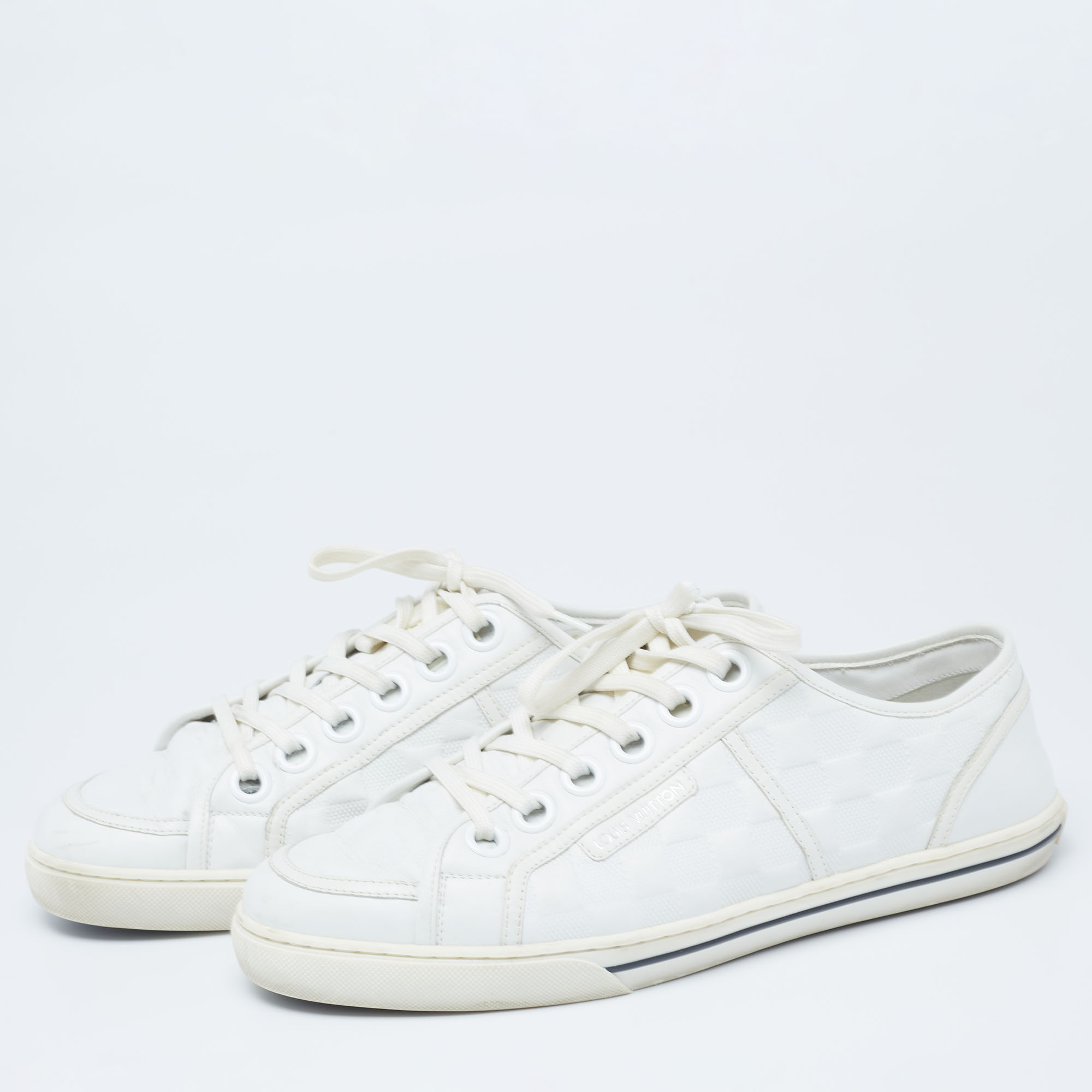 

Louis Vuitton White Damier Leather Offshore Low-Top Sneakers Size