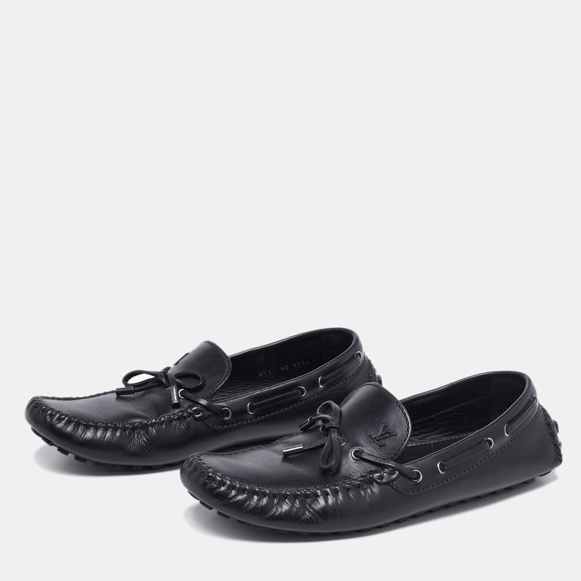 

Louis Vuitton Black Leather Logo Bow Slip On Loafers Size