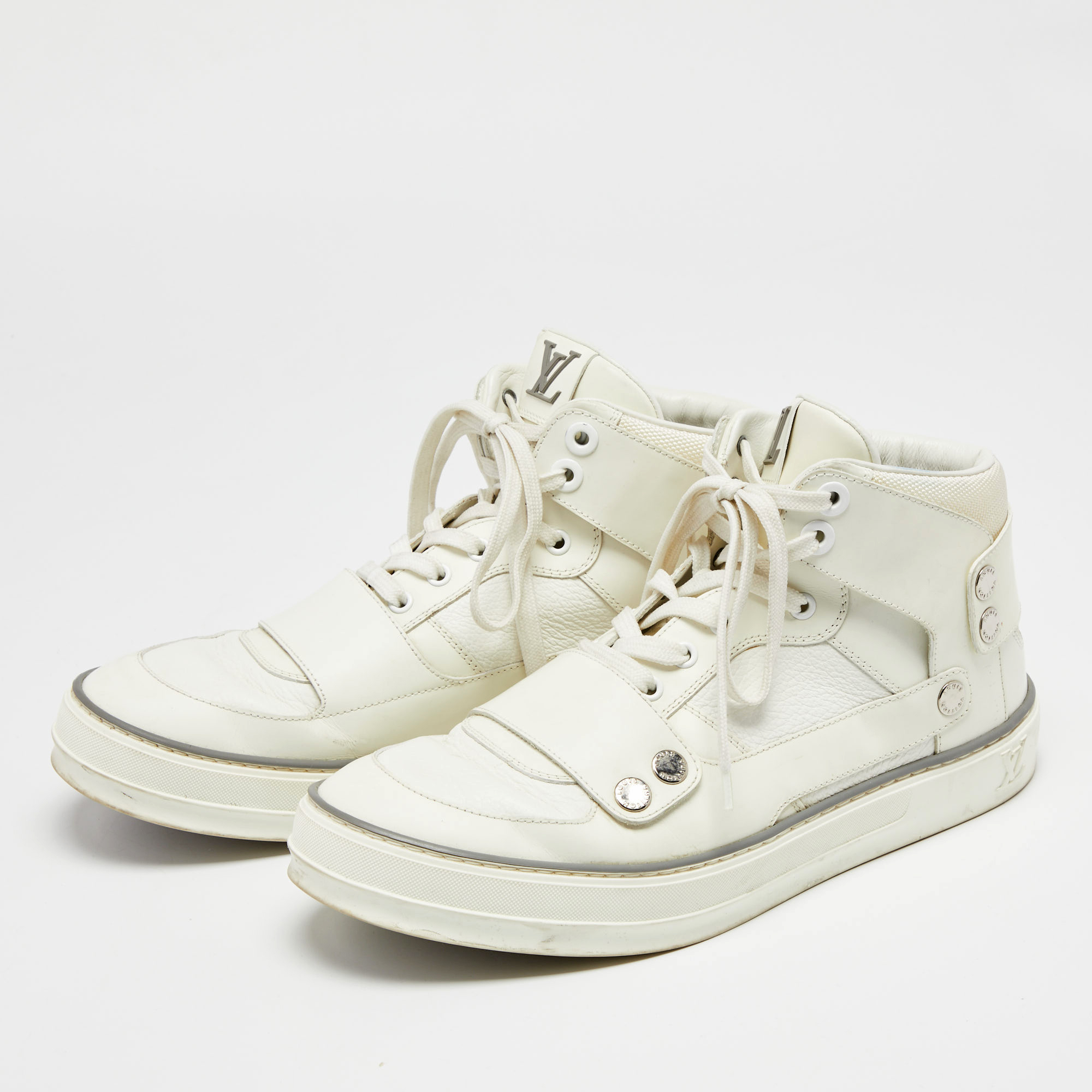 

Louis Vuitton Off-White Leather and Mesh High-Top Sneakers Size