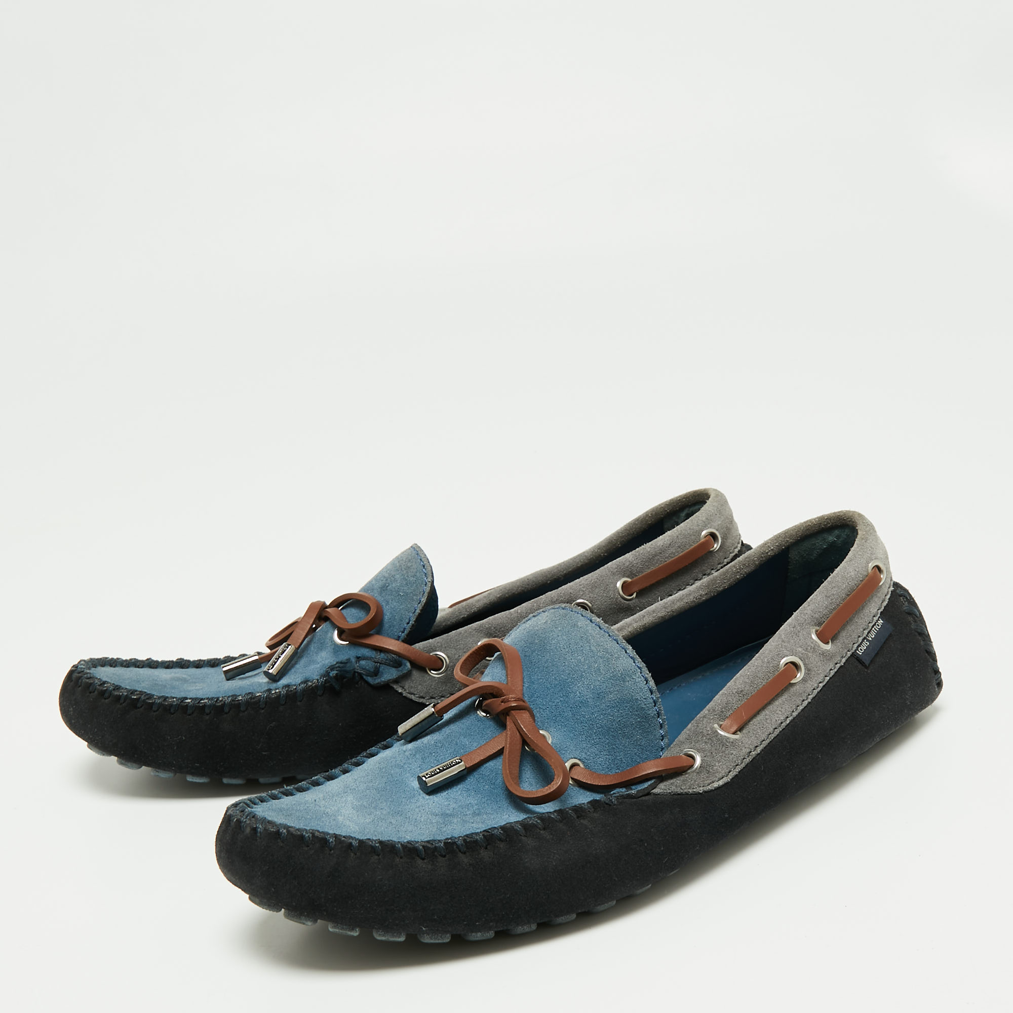 

Louis Vuitton Tri-Color Suede Bow Loafers Size, Blue