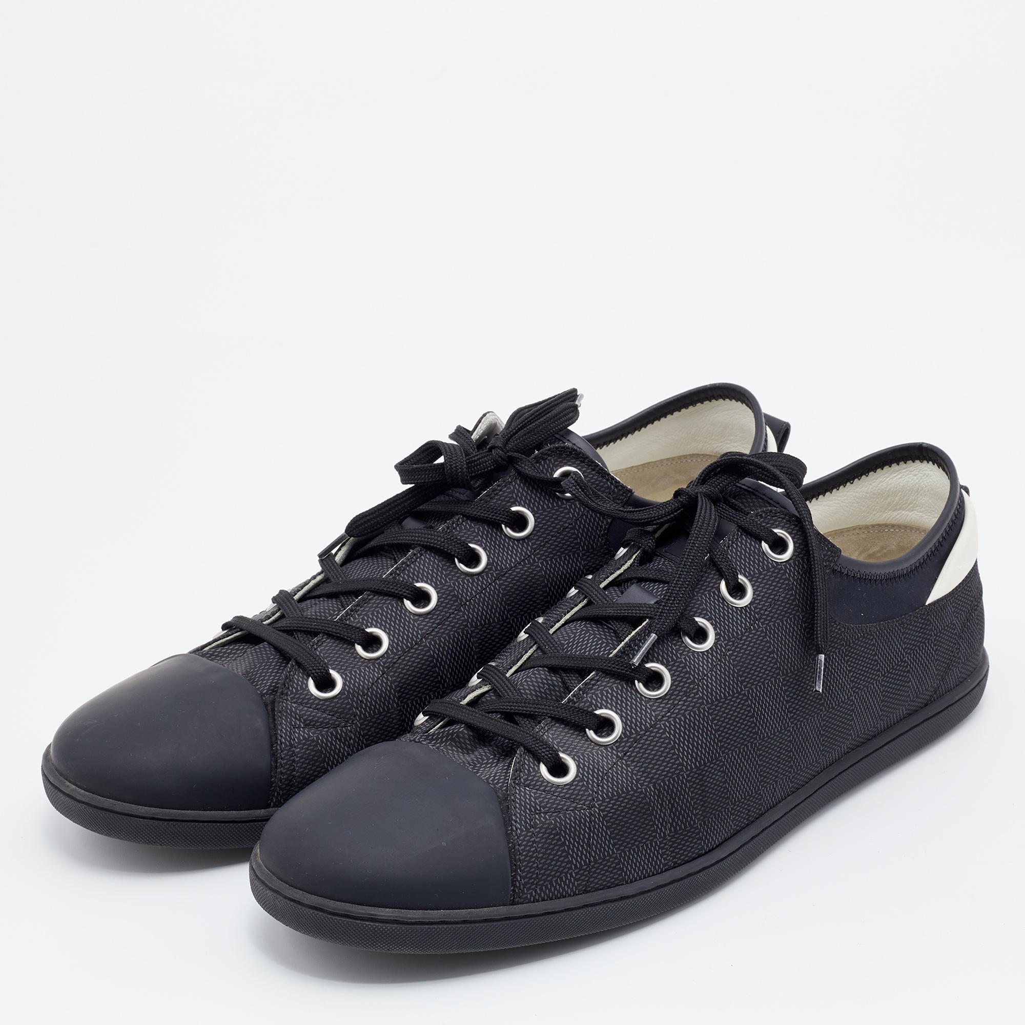 

Louis Vuitton Black Graphite Damier Nylon And Leather Cap Toe Low Top Sneakers Size