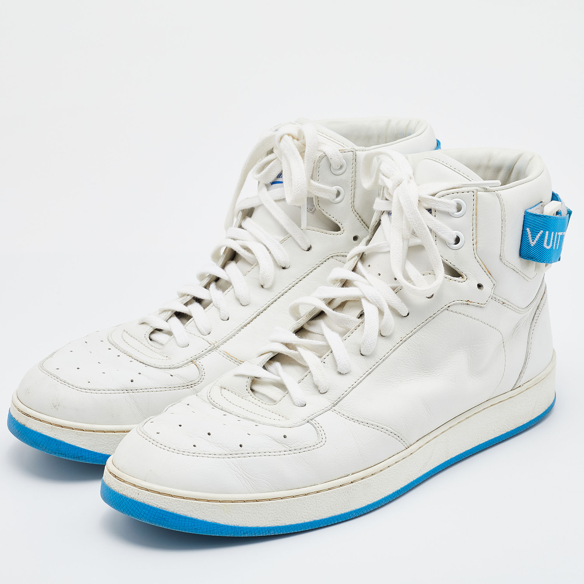 

Louis Vuitton White/Blue Leather Rivoli High Top Sneakers Size