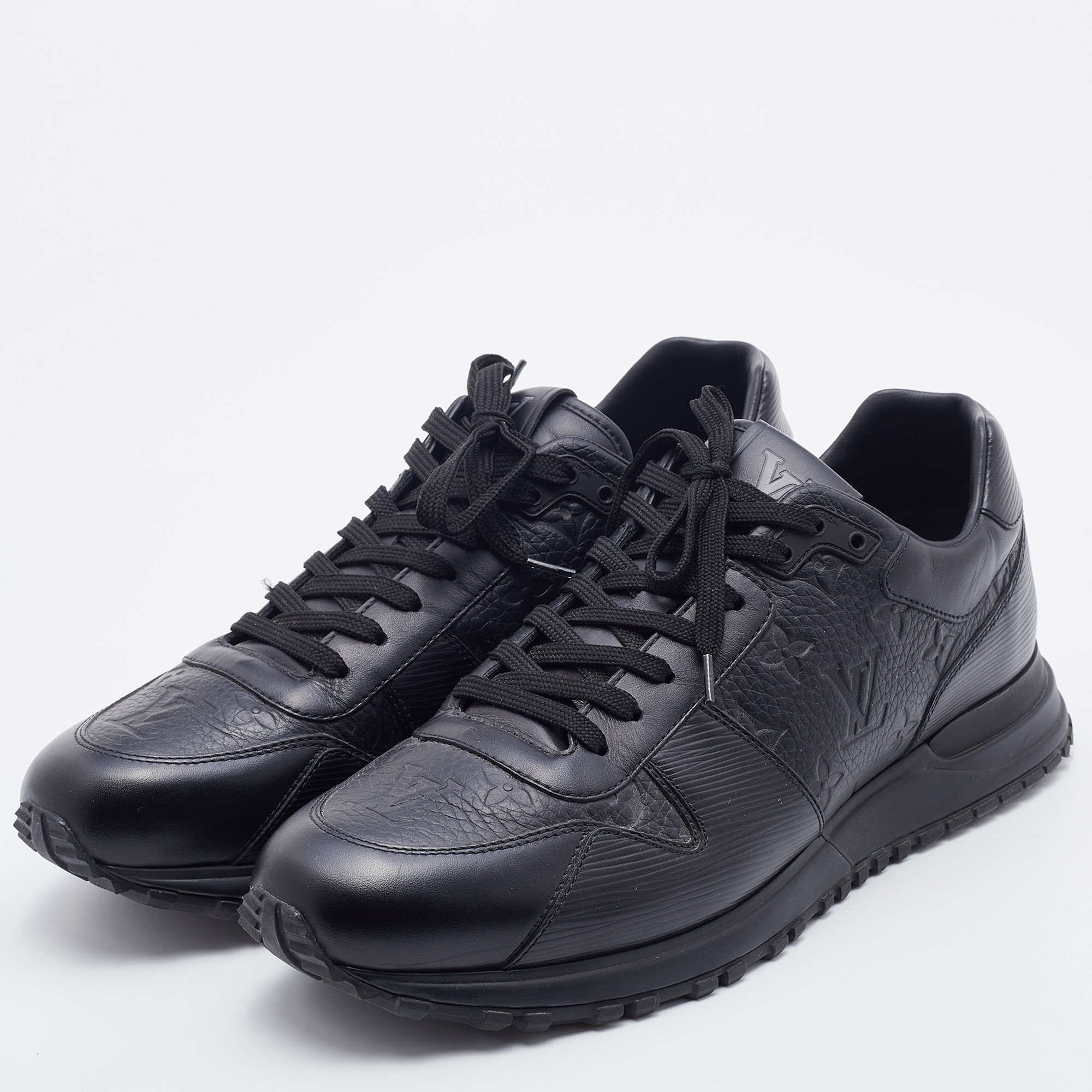 

Louis Vuitton Black Leather Run Away Low Top Sneakers Size