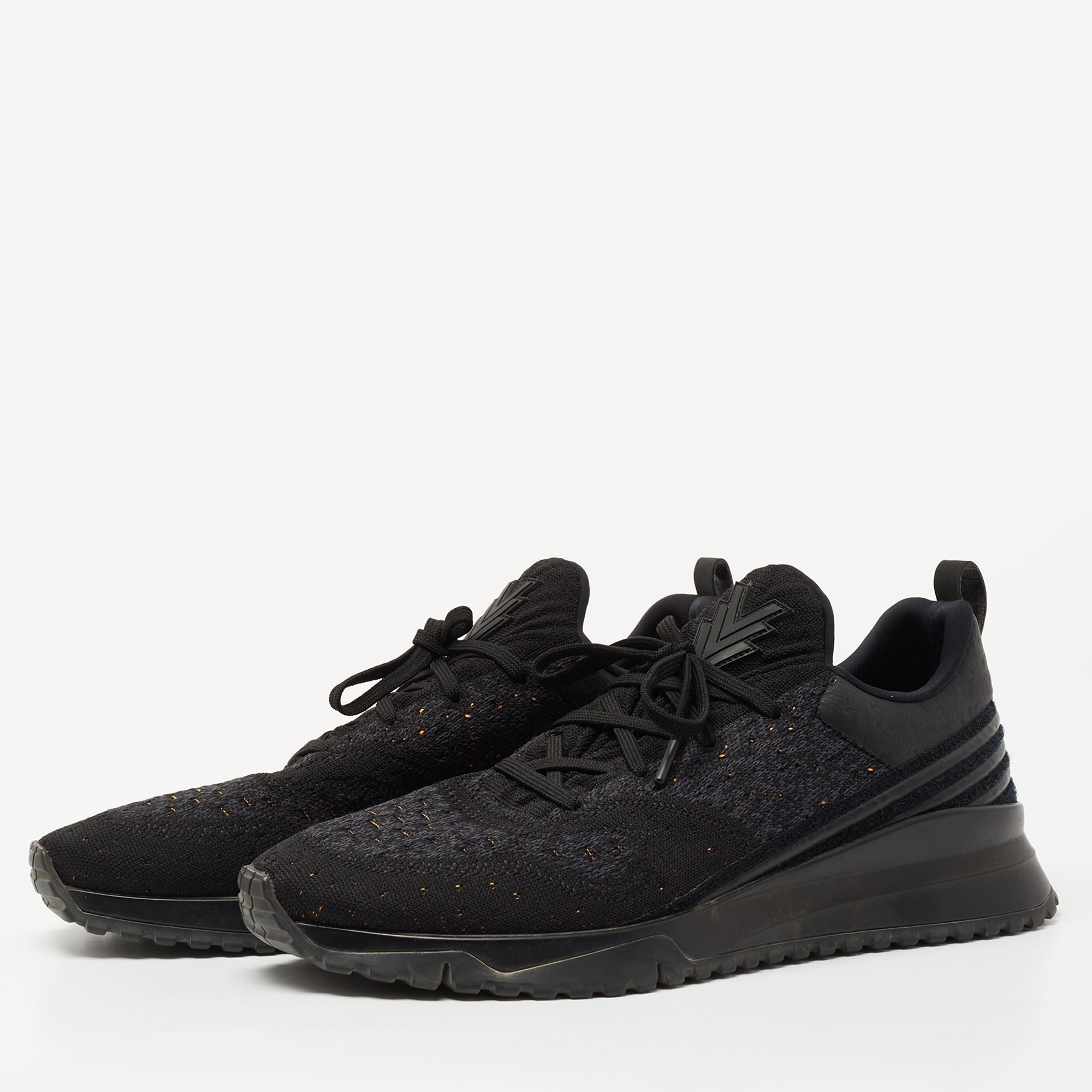 

Louis Vuitton Black/Grey Knit Fabric and Leather V.N.R Sneakers Size