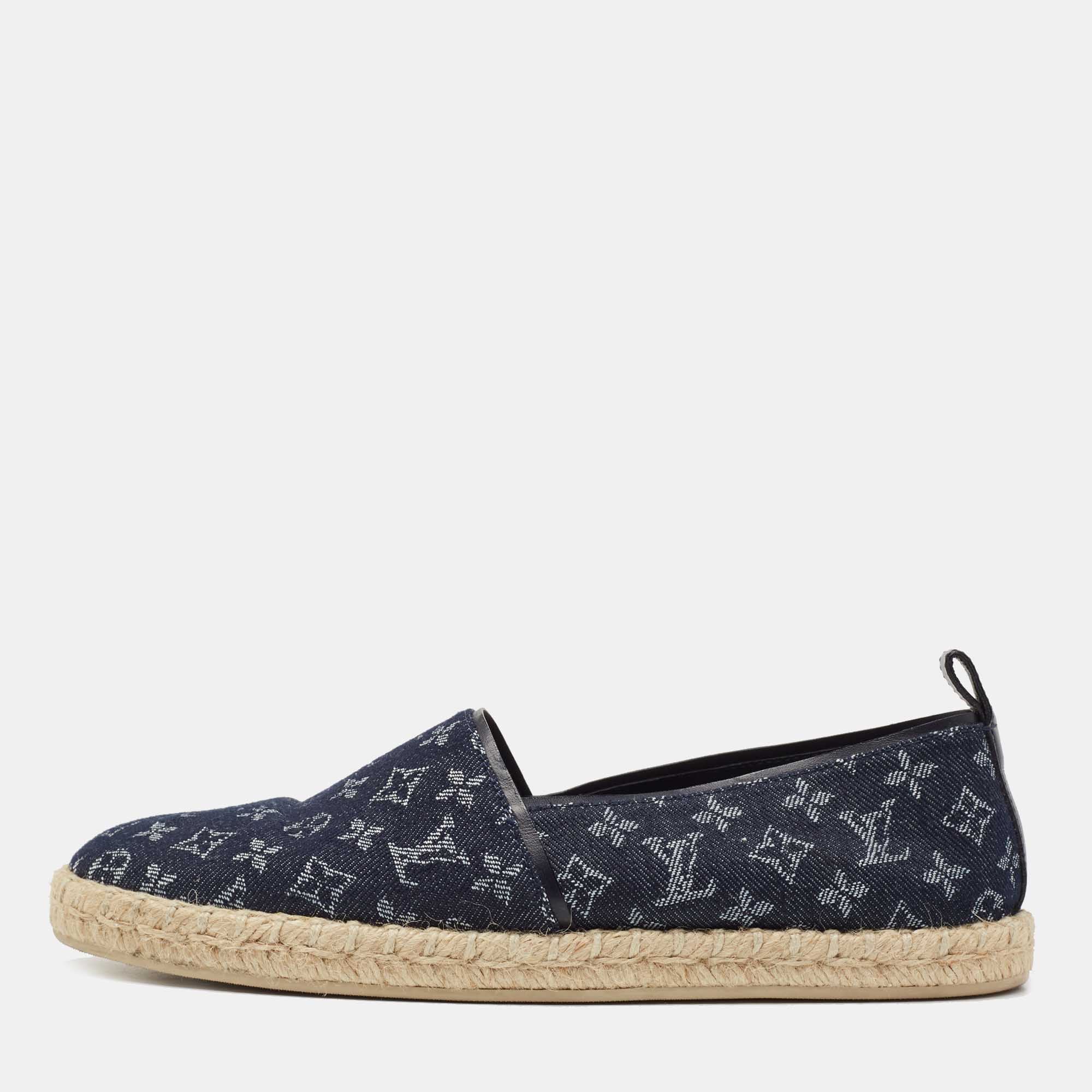 مملوكة مسبقًا Louis Vuitton Navy Blue Monogram Denim Starboard Espadrille Loafers Size 39  