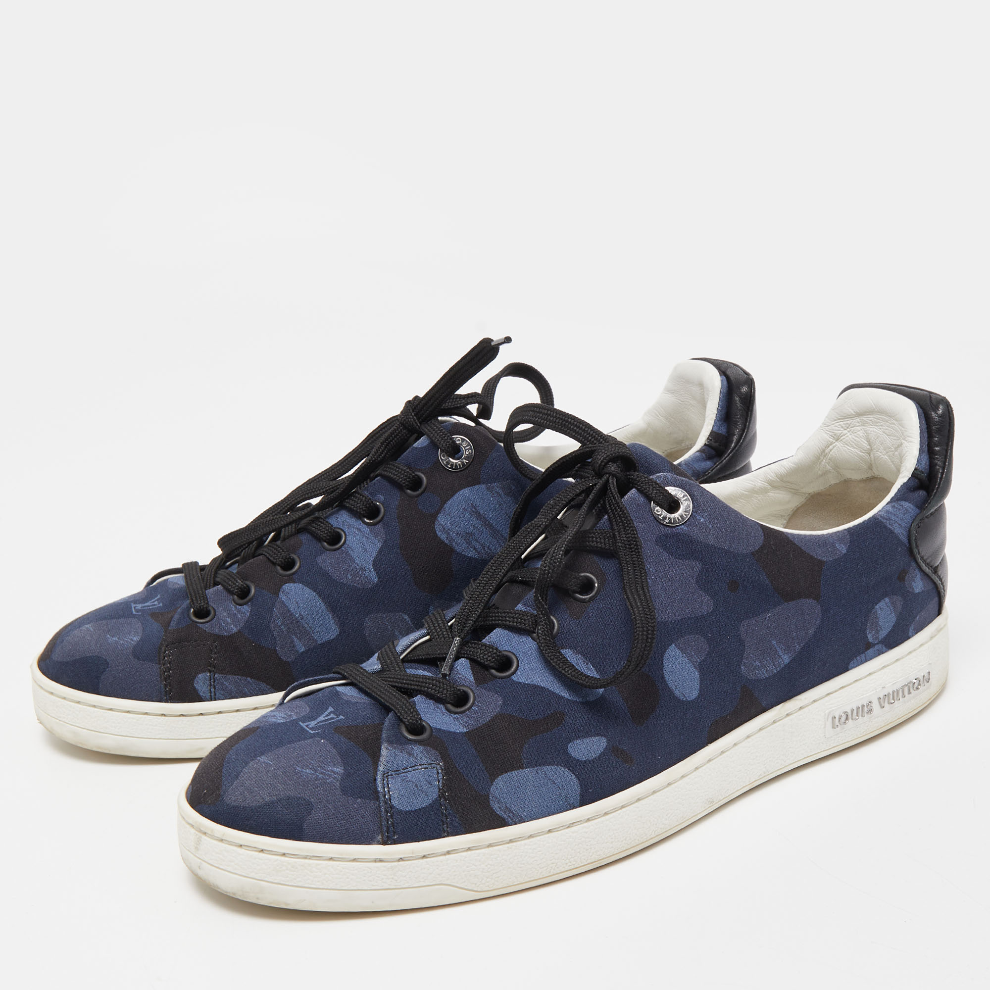 

Louis Vuitton Black Leather and Fabric Low Top Sneakers Size