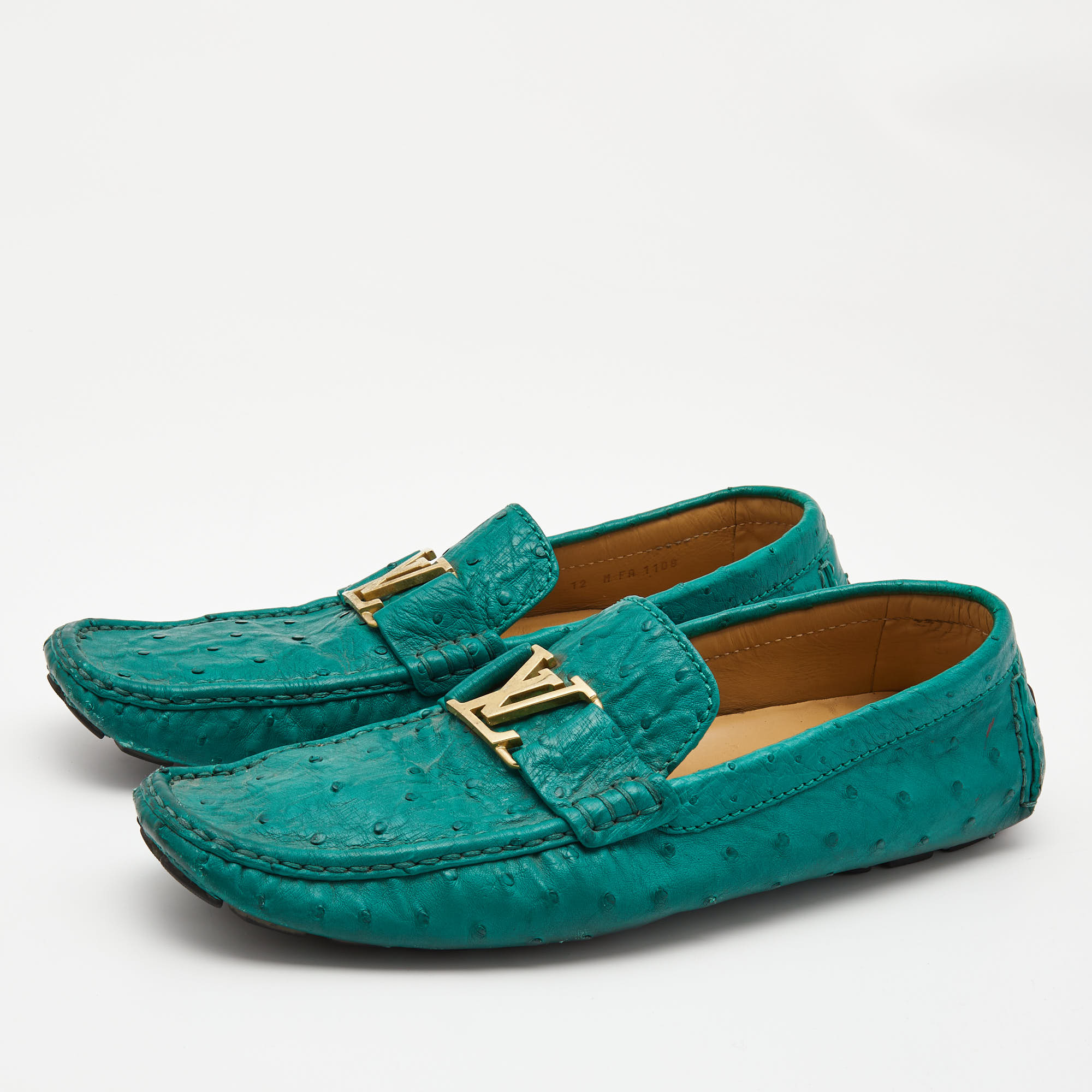 

Louis Vuitton Green Ostrich Leather Loafers Size