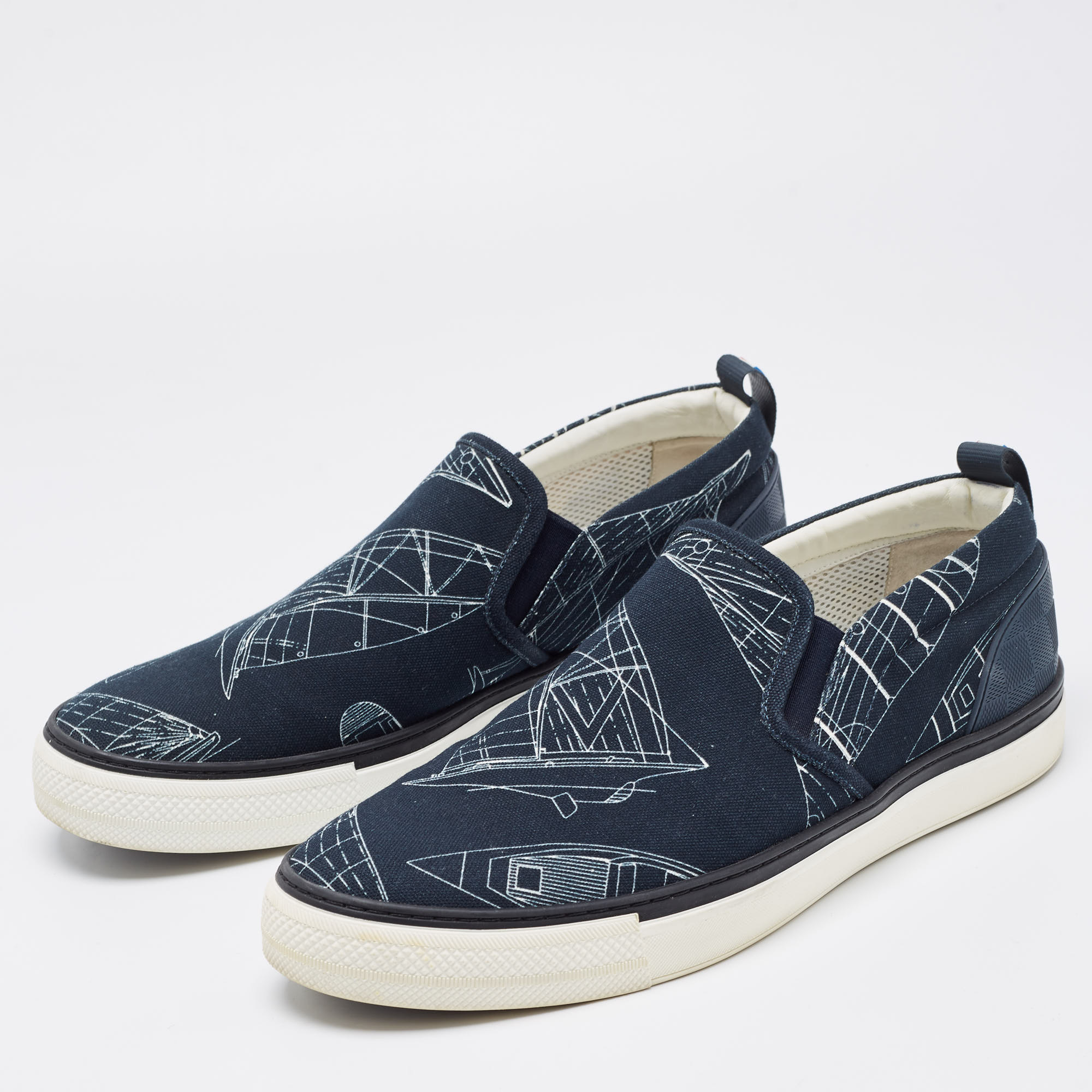 

Louis Vuitton Navy Blue Canvas Victory Boats Slip On Sneakers Size