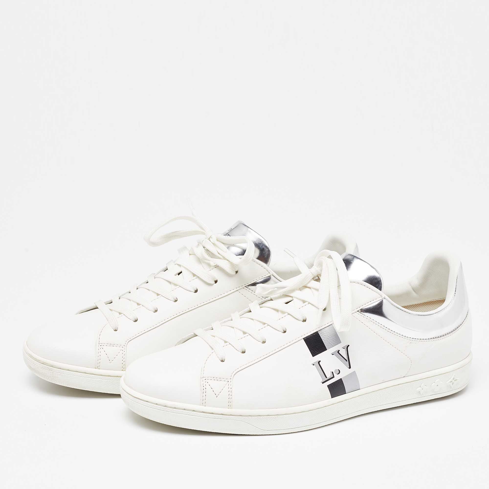 

Louis Vuitton White/Silver Leather Luxembourg Sneakers Size