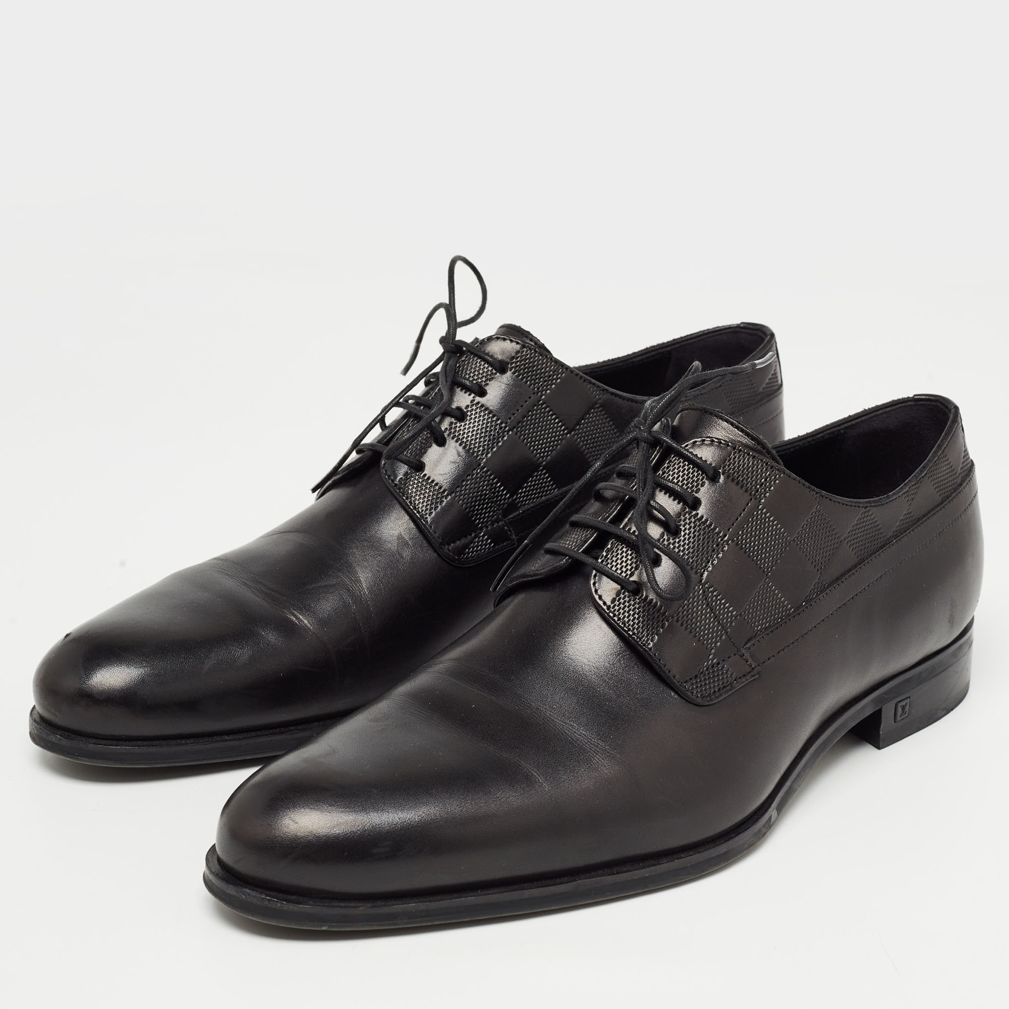 

Louis Vuitton Black Leather Lace Up Derby Size