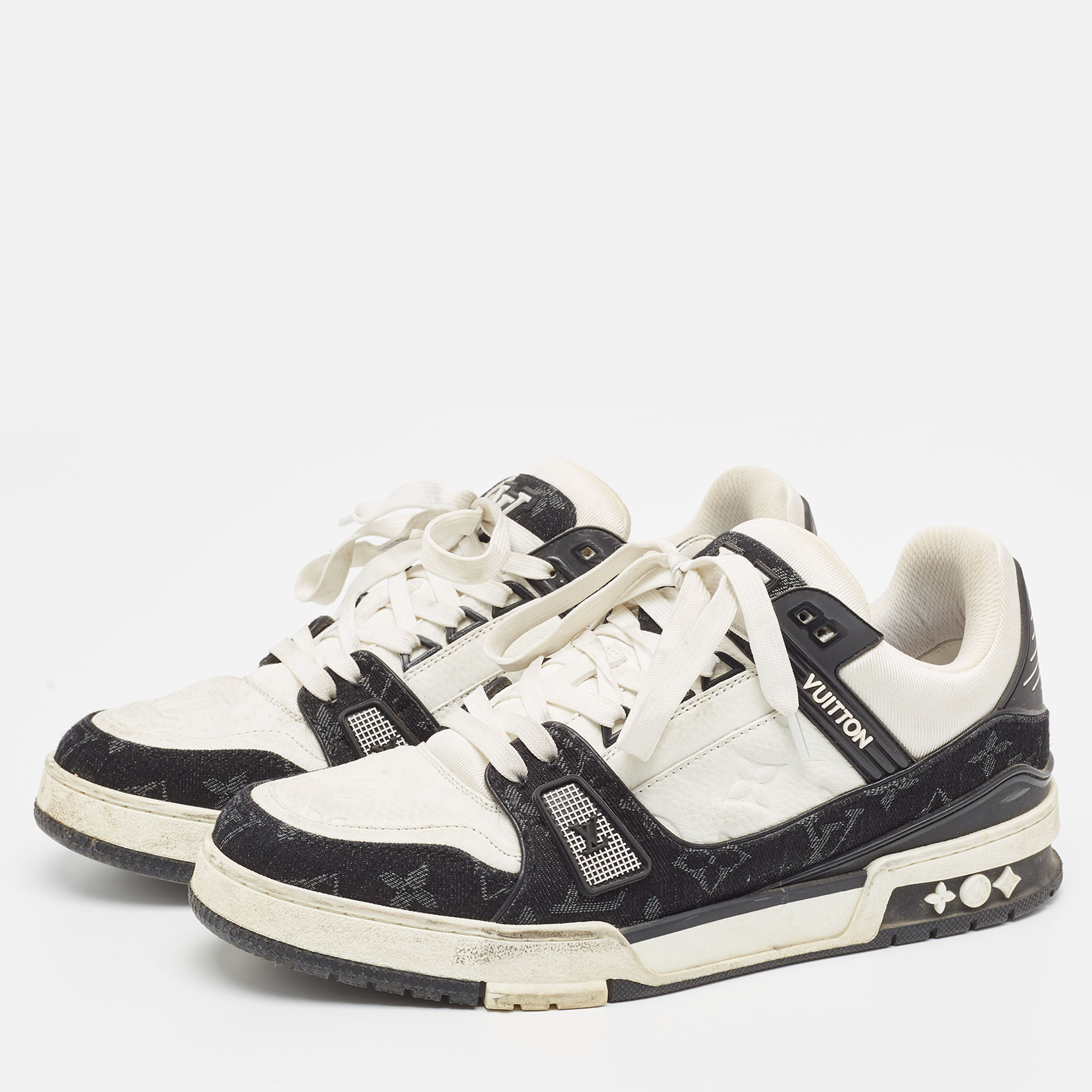 

Louis Vuitton Black/White Leather and Denim LV Trainer Sneakers Size