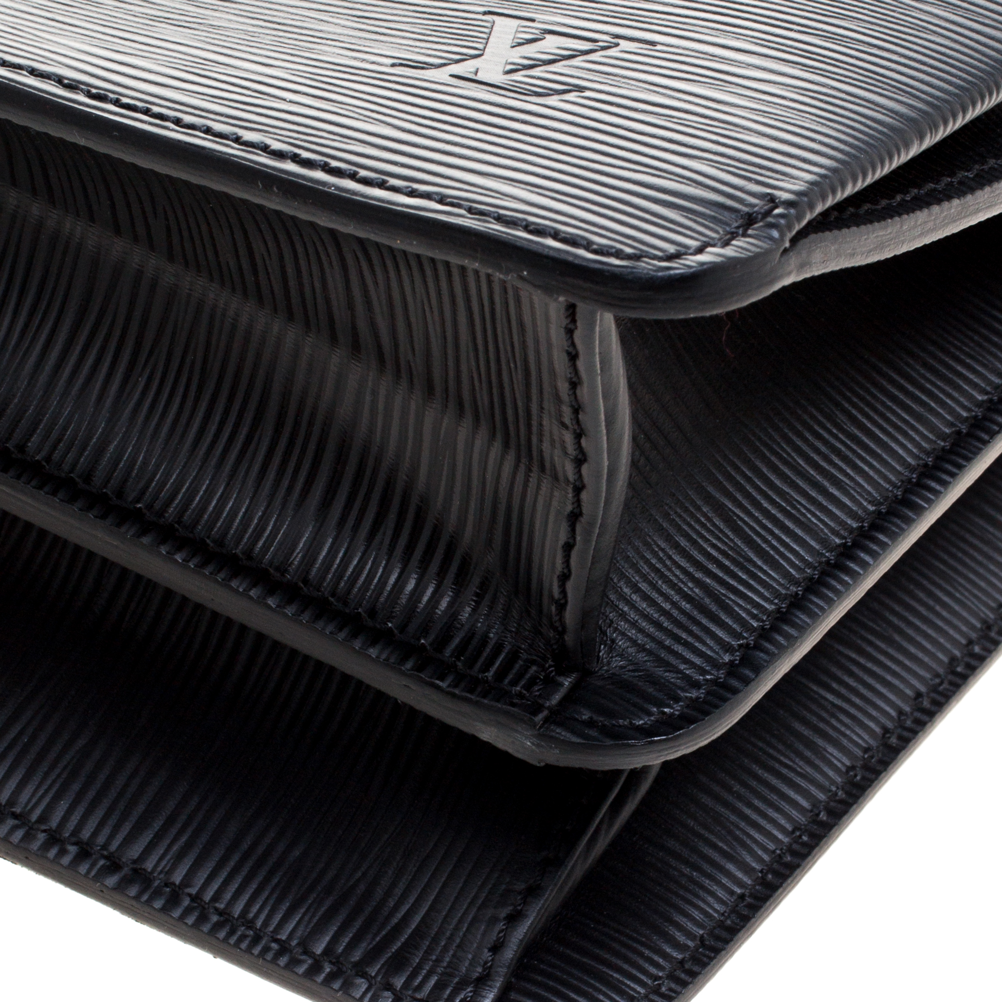 Louis Vuitton, a black Epi leather 'Neo Robusto' briefcase, 2007. -  Bukowskis