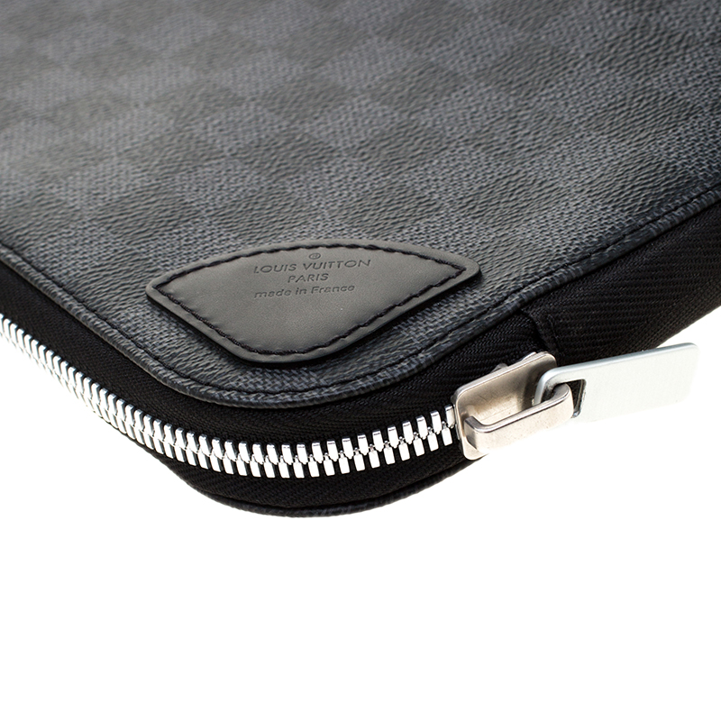 Louis Vuitton Black Damier Graphite Horizon Laptop Sleeve Grey Cloth  ref.499285 - Joli Closet