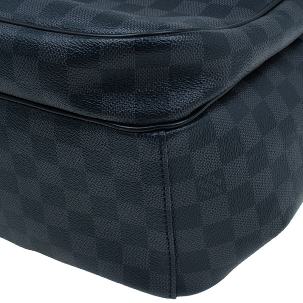 RETAIL Louis Vuitton LV Damier Graphite Michael Backpack for QC Comparison  : r/DesignerReps