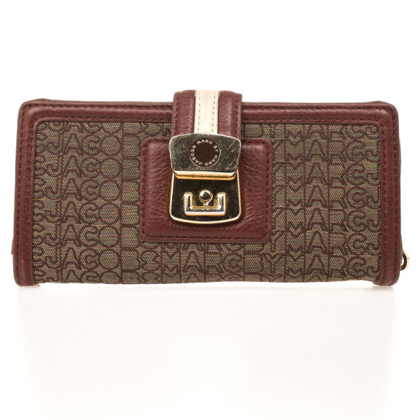 Pre Owned Marc by Marc Jacobs Monogram Continental Wallet