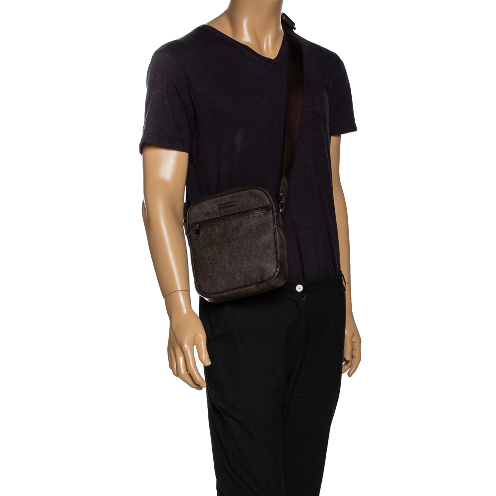 

Michael Kors Brown Signature Coated Canvas and Leather Crossbody Bag