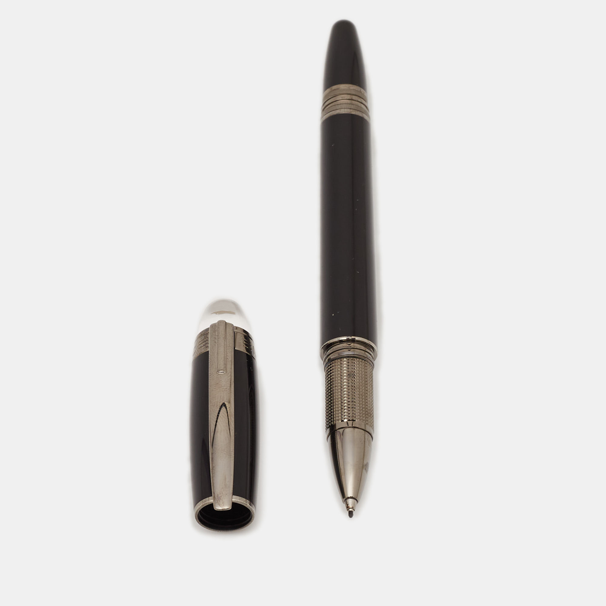 

Montblanc StarWalker Black Resin Ruthenium Coated Fineliner Pen