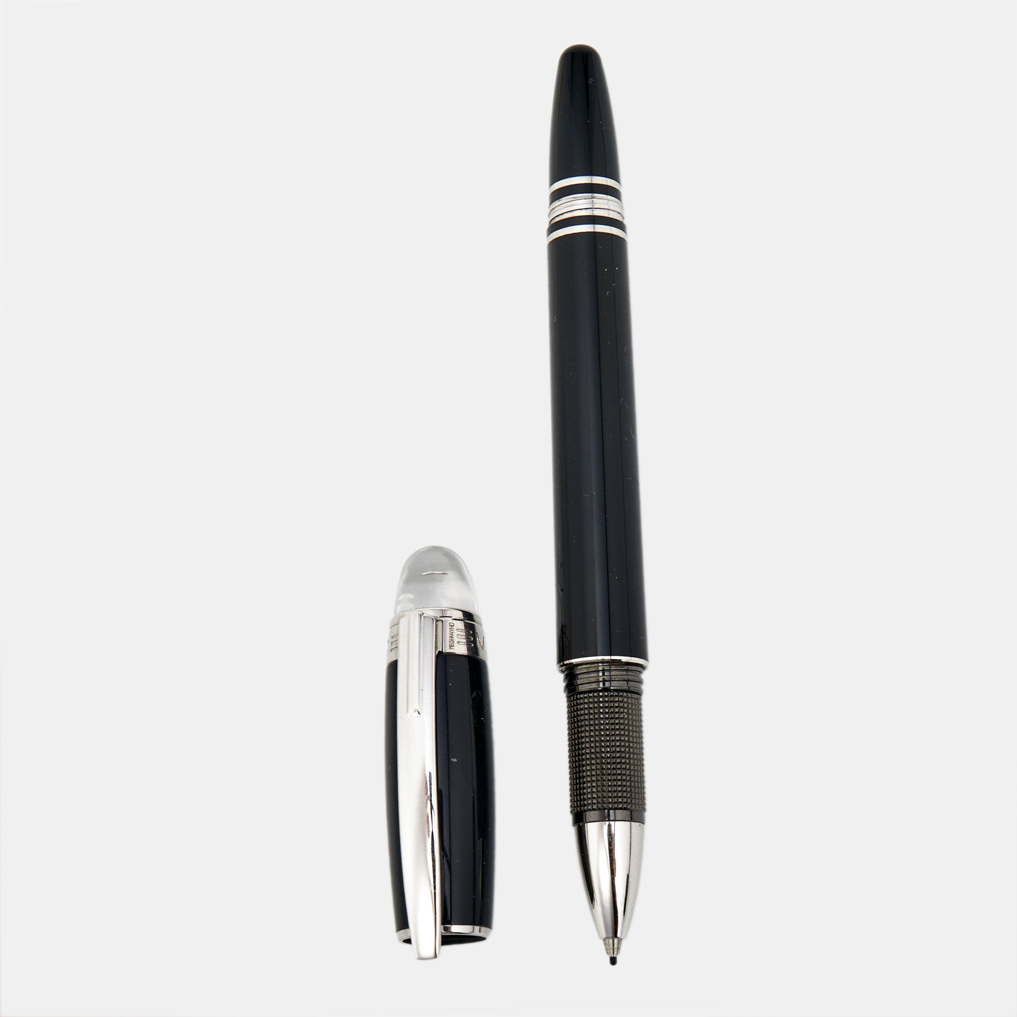 

Montblanc StarWalker Black Resin Silver Tone Rollerball Pen