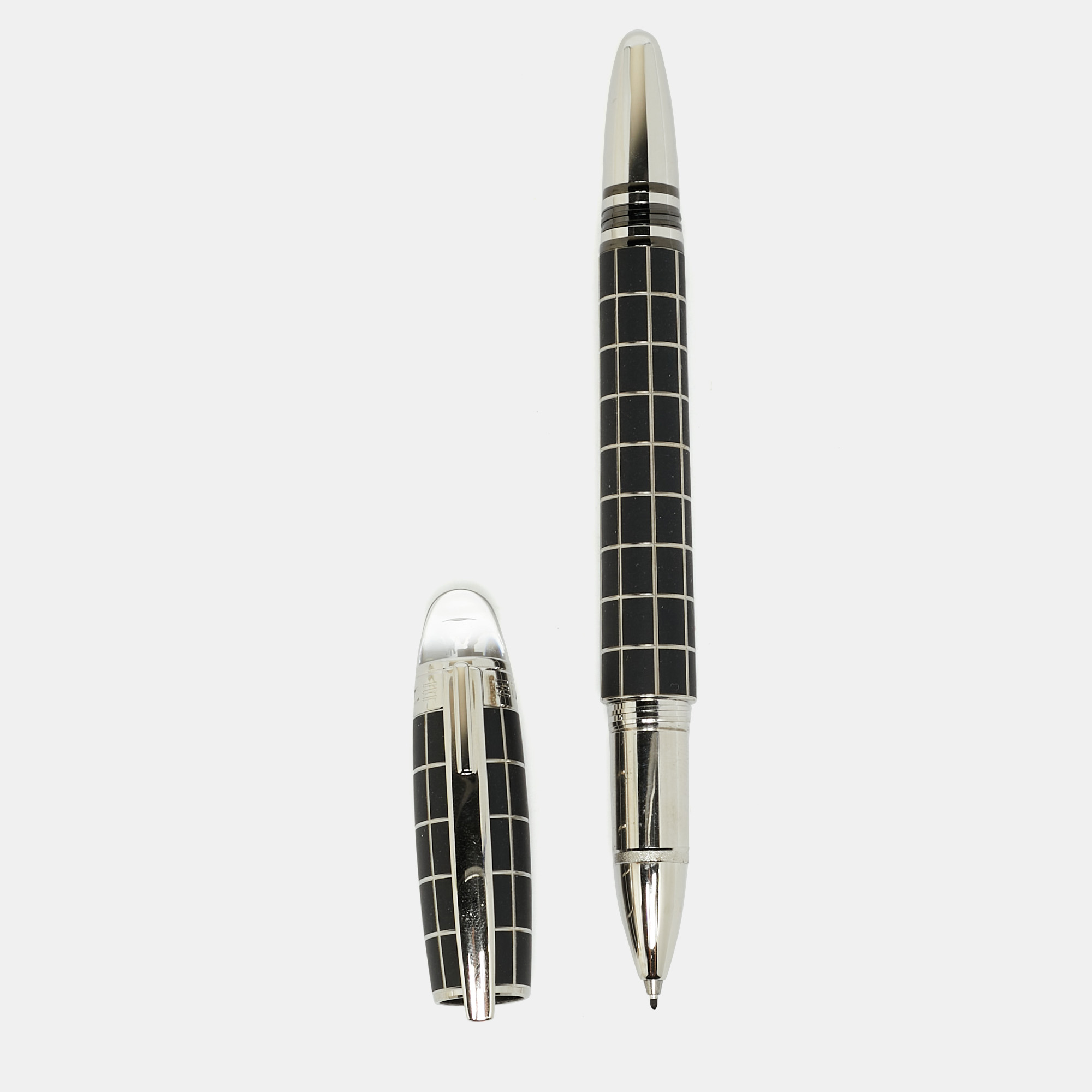 Pre Owned Montblanc Starwalker Black Silver Tone Rubber Fineliner Pen