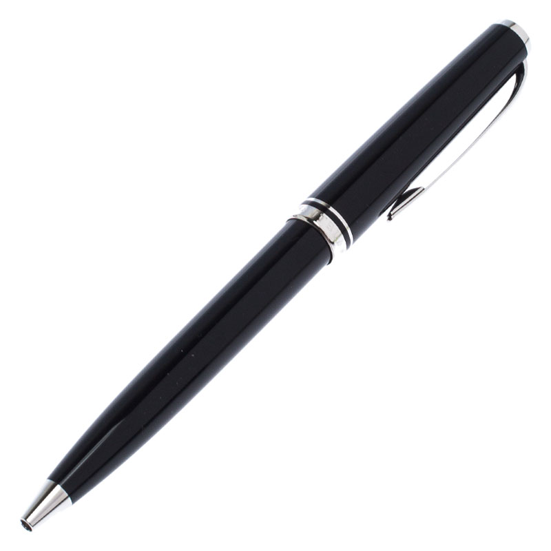 Pre Owned Montblanc Black Resin Platinum Finish Ballpoint Pen 