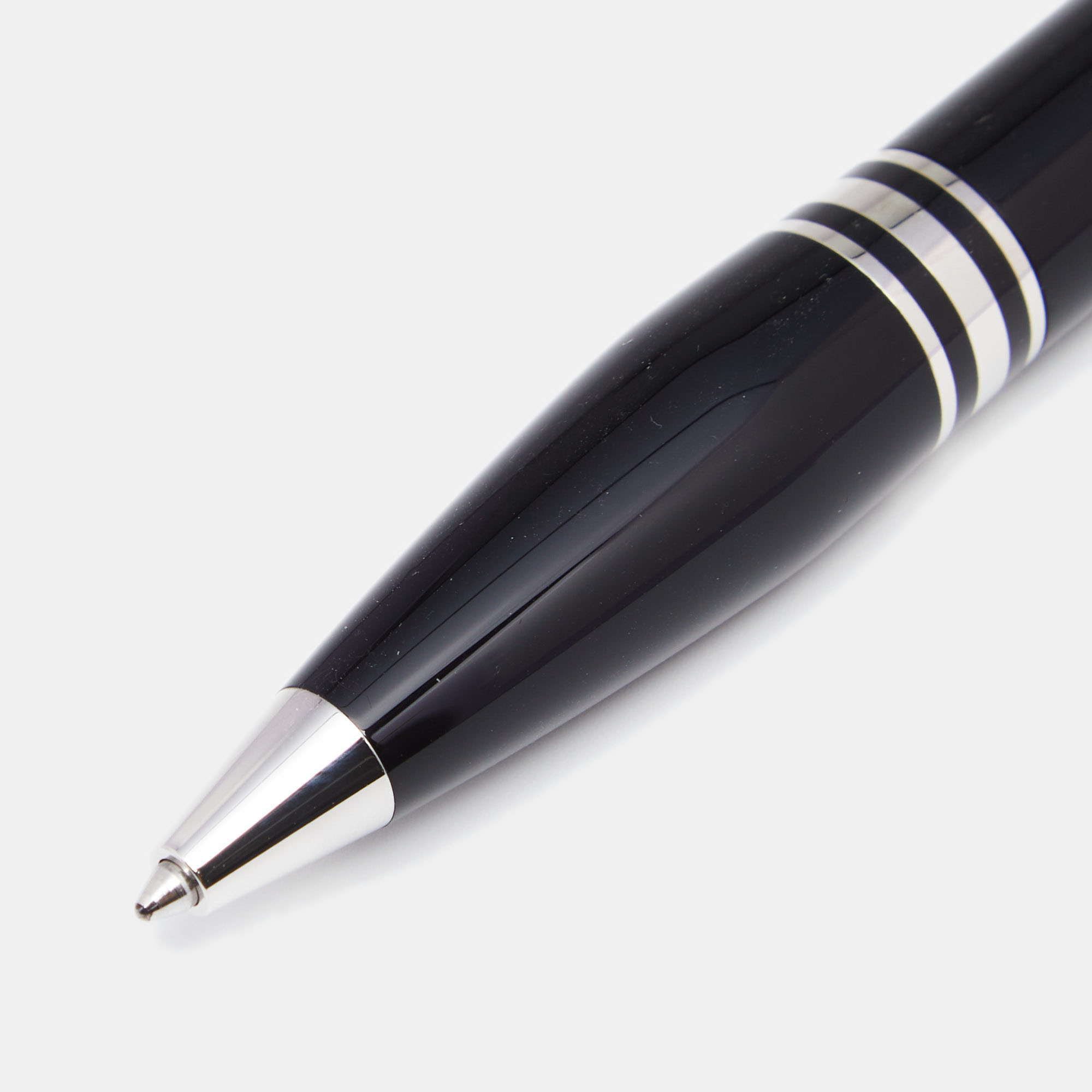 

Montblanc StarWalker Black Precious Resin Ballpoint Pen