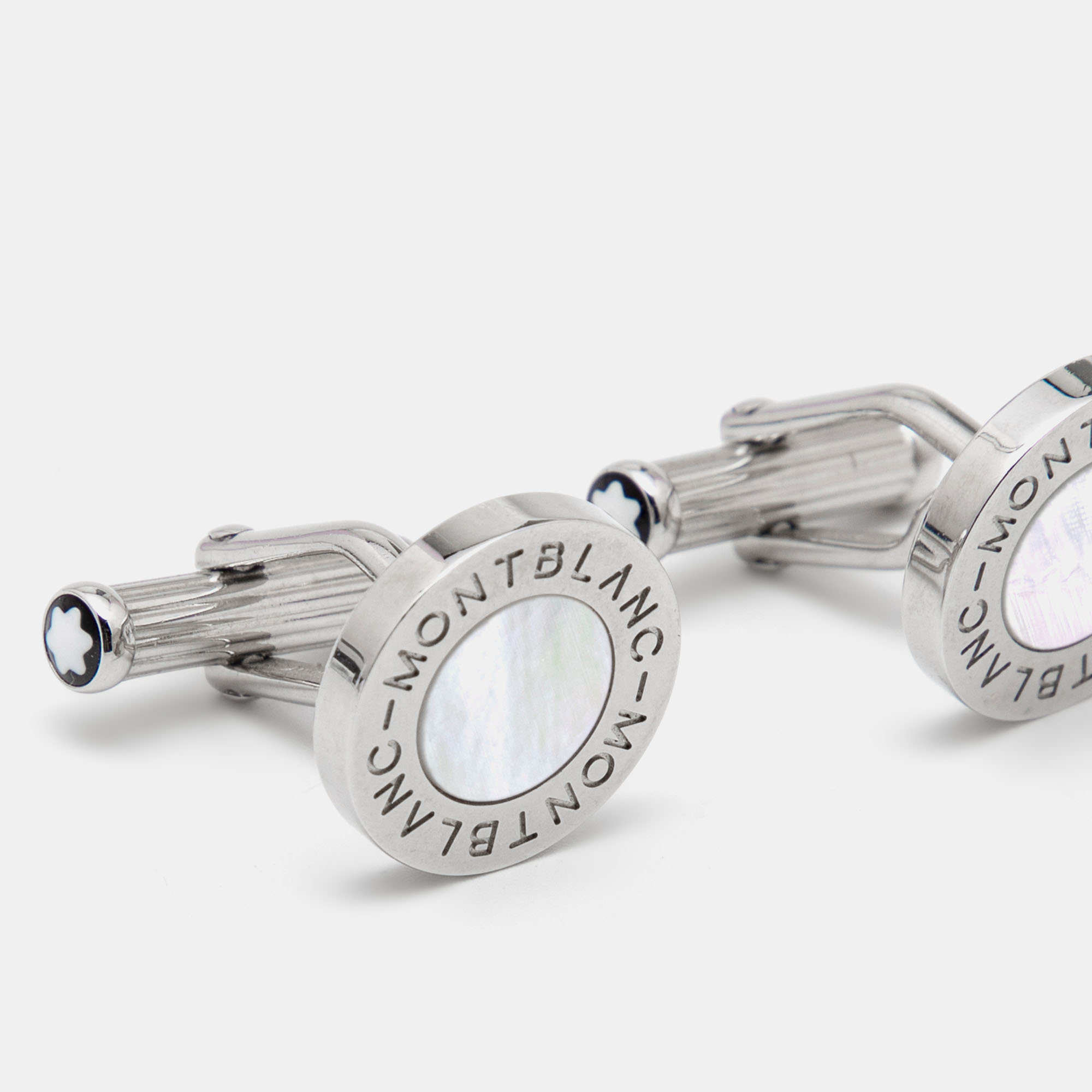 

Montblanc Meisterstuck Mother of Pearl Silver Tone Cufflinks