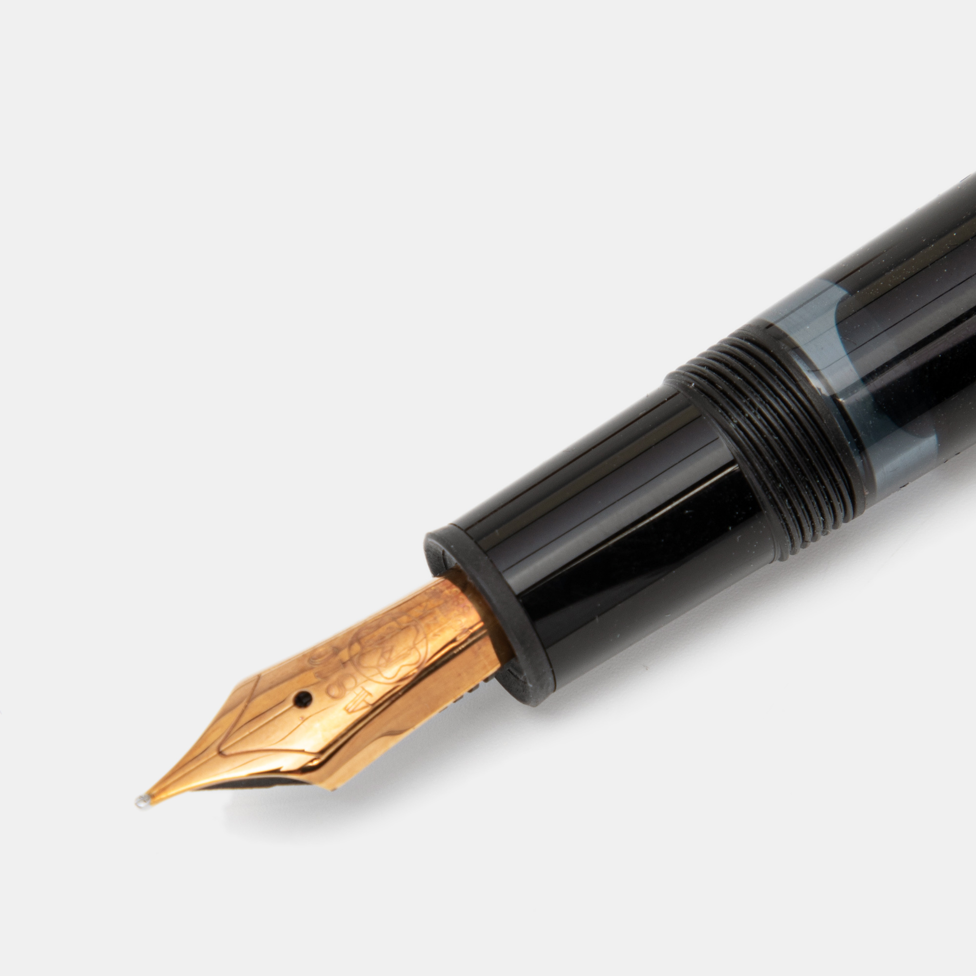 

Montblanc Meisterstück Black Resin Gold Tone Fountain Pen, 14K Gold Nib