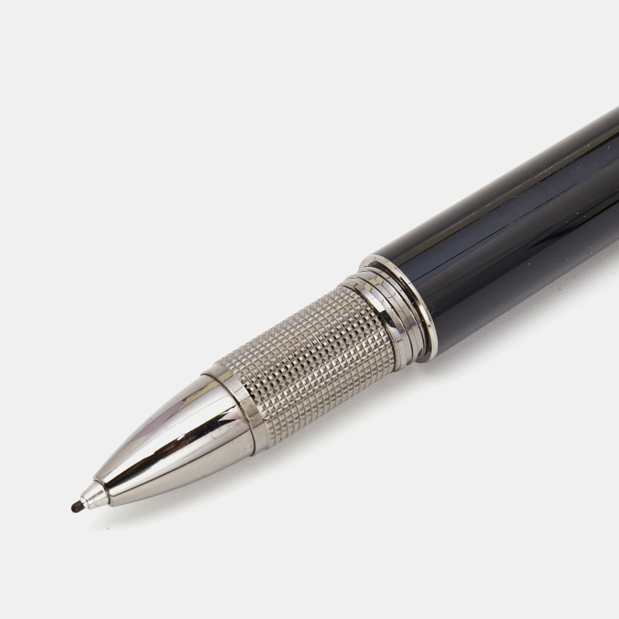 

Montblanc StarWalker Black Resin Ruthenium Coated Fineliner Pen