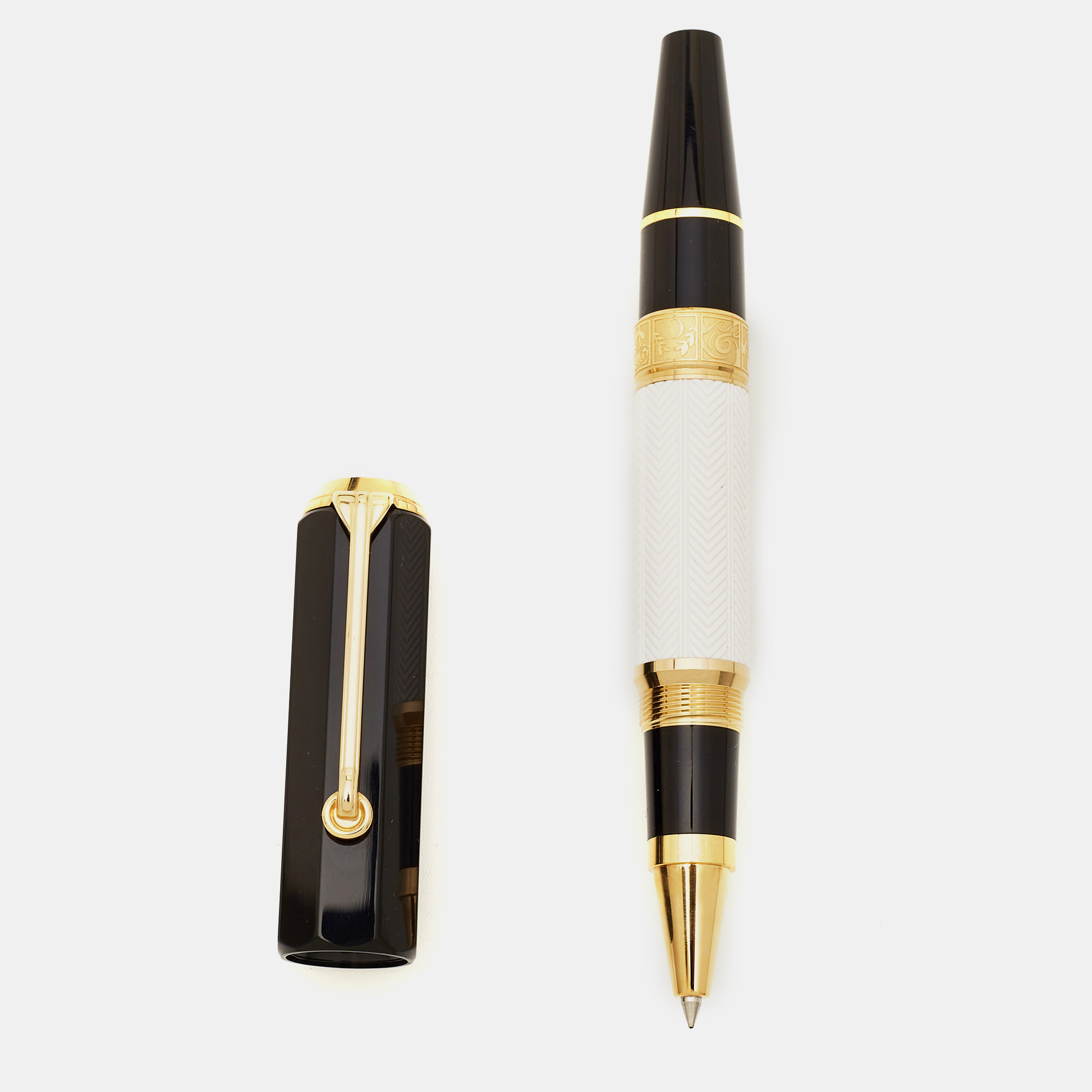 Pre Owned Montblanc Writers Edition William Shakespeare Resin Composite Gold Plated RollerBall Pen