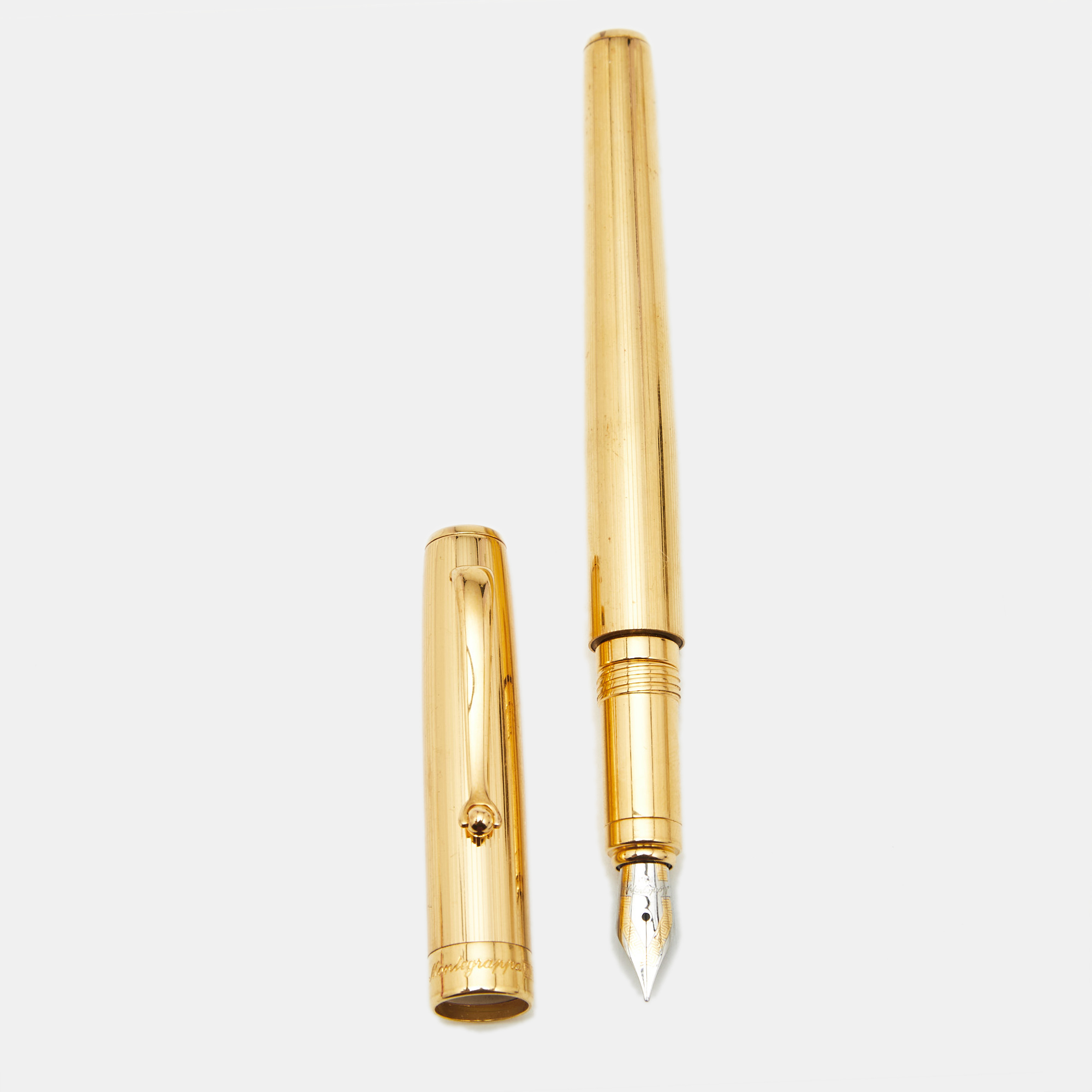 

Montegrappa Lacquer Gold Tone Fountain Pen