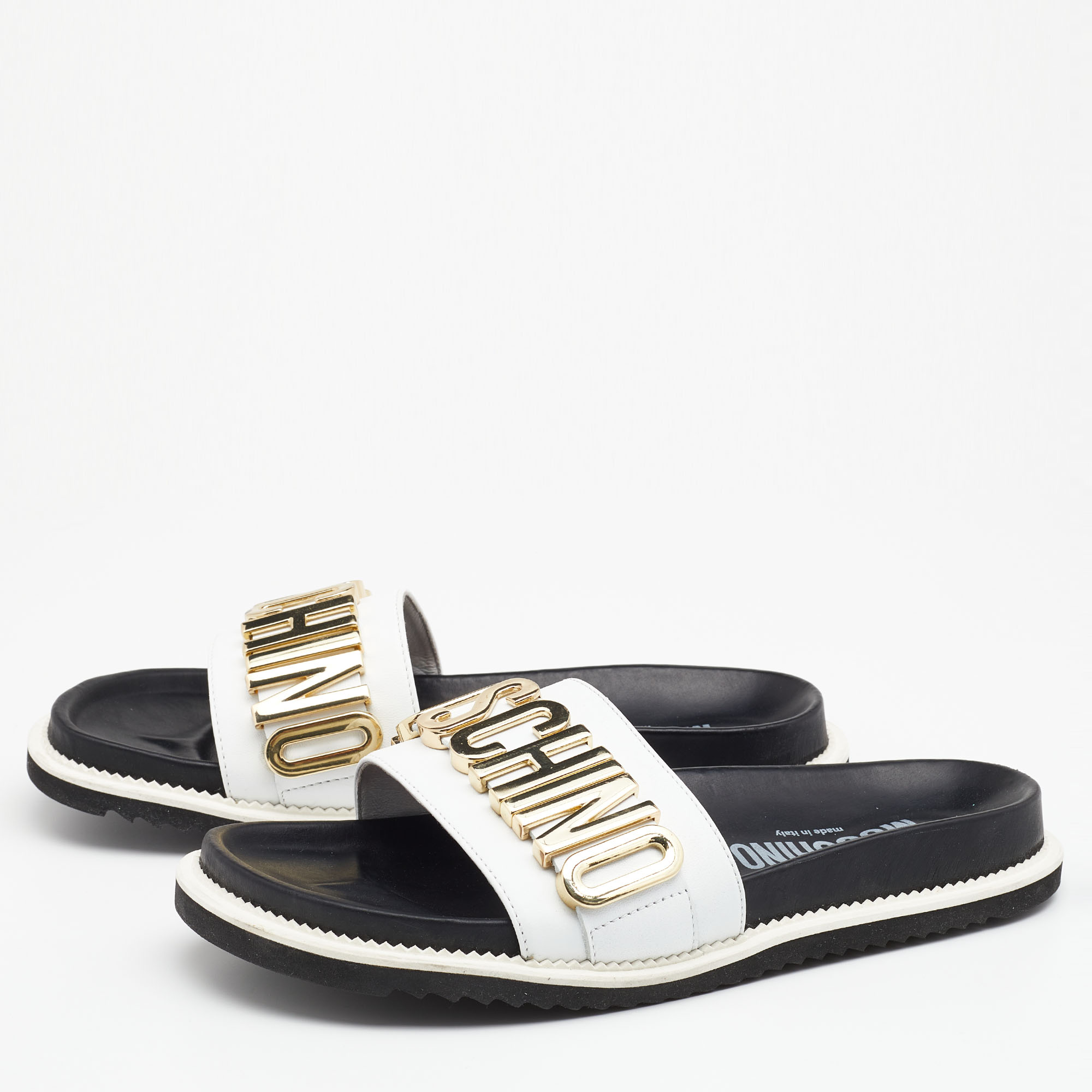 

Moschino White/Black Leather Logo Plaque Flat Slide Sandals Size