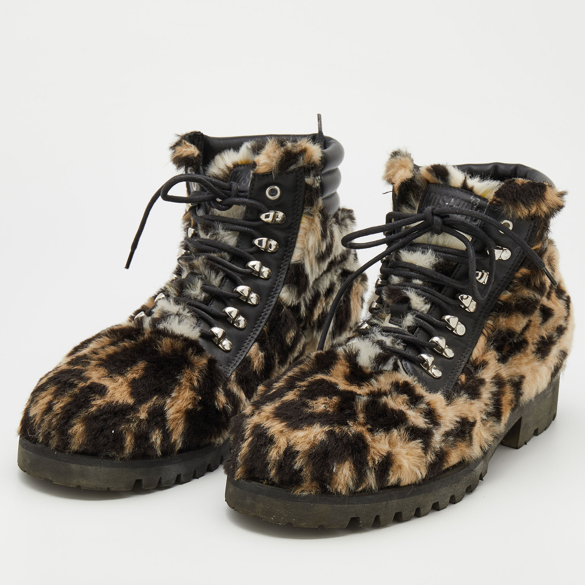 

Moschino Tricolor Leopard Print Fur Ankle Length Boots Size, Beige
