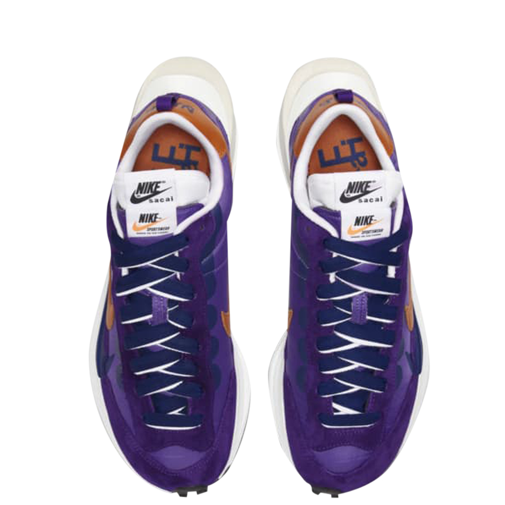 

Nike Sacai Vaporwaffle Dark Iris Sneakers Size US 9.5 (EU, Multicolor